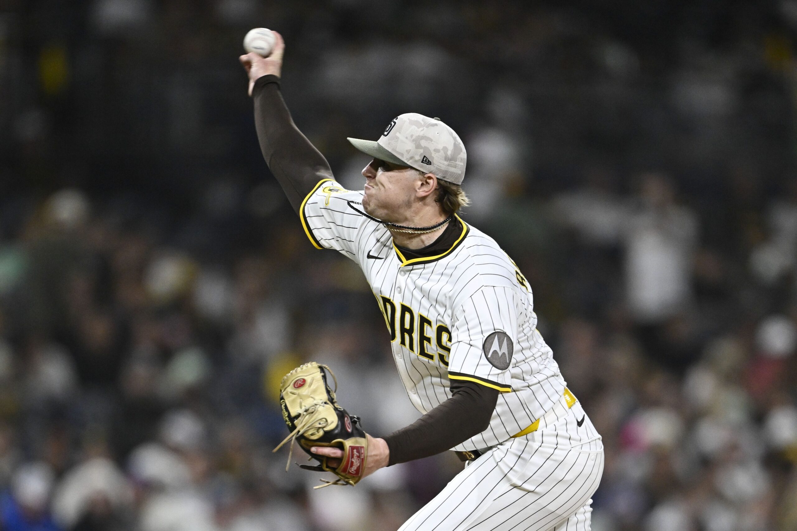 The Seattle Mariners and San Diego Padres continue their interleague series on Saturday, May 17, 2025, at Petco Park, vying for the Vedder Cup—a newly formalized rivalry honoring Pearl Jam frontman Eddie Vedder. Both teams are in contention within their divisions, making this matchup pivotal for maintaining momentum as the season progresses. Seattle vs San Diego AI Prediction: Free MLB Betting Insights for May 17. Credit USA TODAY/IMAGN