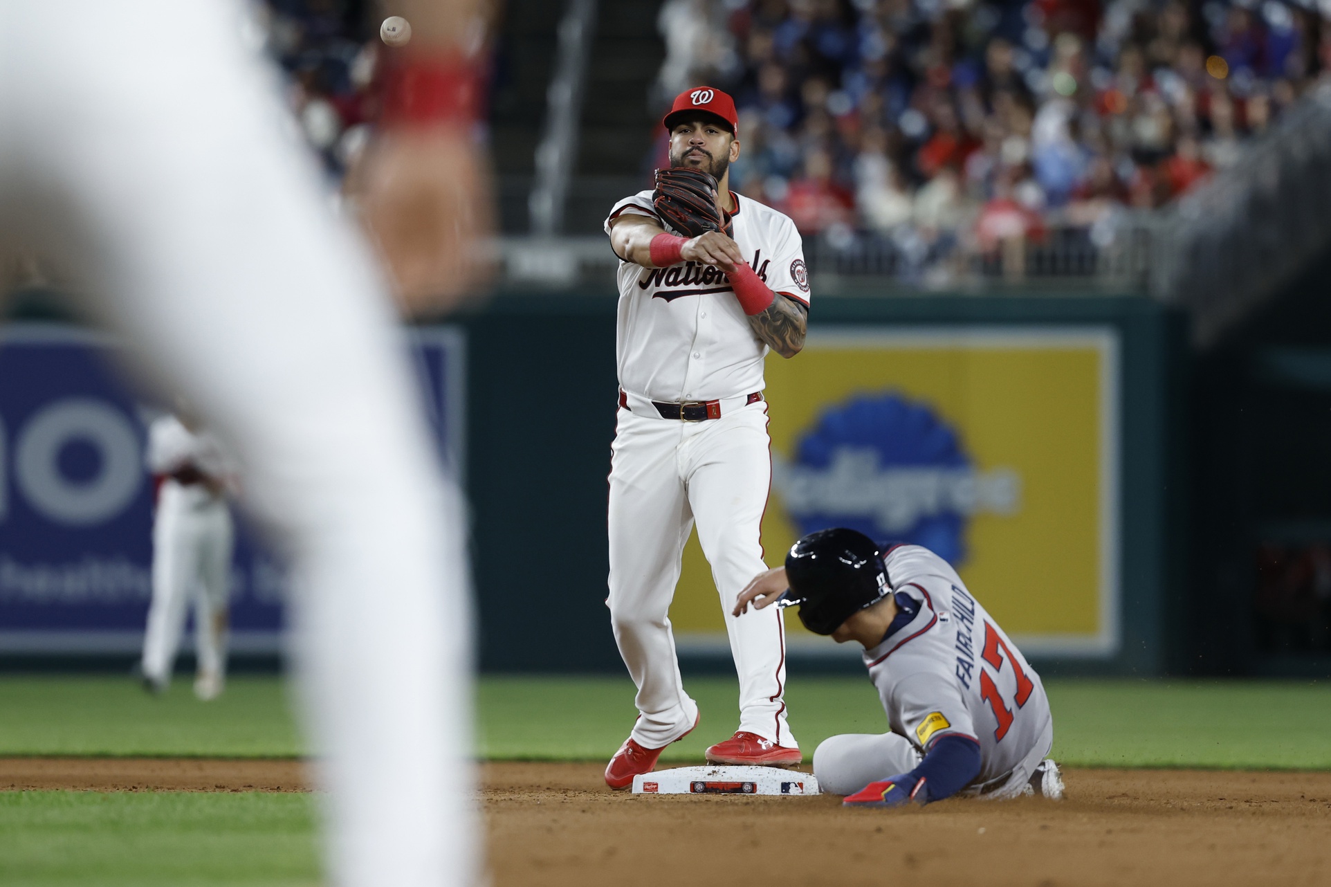 On May 22, 2025, the Atlanta Braves (24–24) face the Washington Nationals (22–27) at Nationals Park, concluding a pivotal National League East series. Both teams aim to gain momentum in the division, with the Braves seeking to surpass the .500 mark and the Nationals looking to extend their recent winning streak. Atlanta vs Washington AI Prediction: Free MLB Betting Insights for May 22. Credit USA TODAY/IMAGN