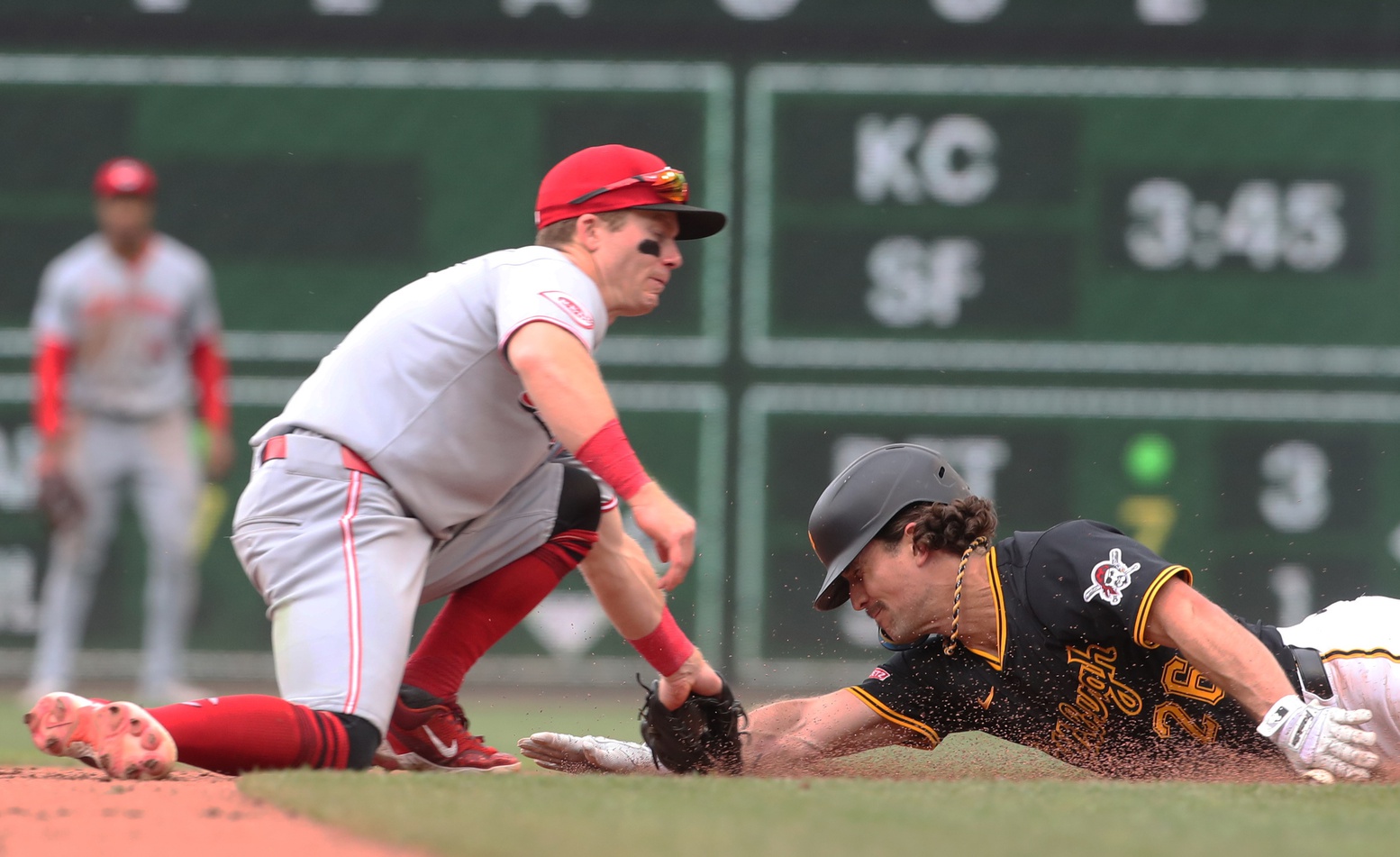 On May 23, 2025, the Chicago Cubs and Cincinnati Reds will face off at Great American Ball Park in Cincinnati, Ohio. The Cubs, leading the NL Central, aim to extend their advantage, while the Reds look to close the gap in this pivotal divisional matchup. Chicago Cubs vs Cincinnati AI Prediction: Free MLB Betting Insights for May 23. Credit USA TODAY/IMAGN