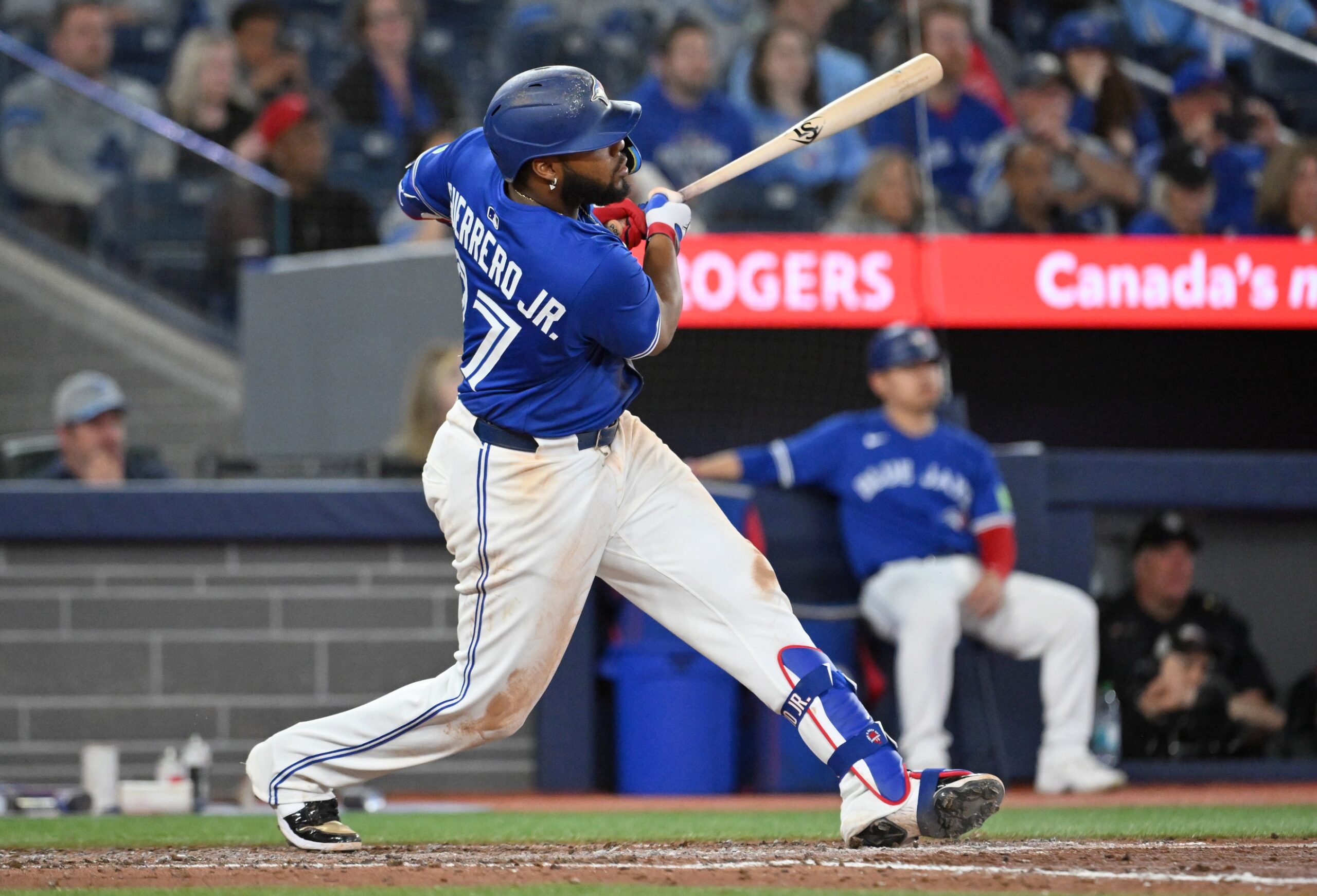 On May 22, 2025, the San Diego Padres (27–20) will face the Toronto Blue Jays (24–24) at Rogers Centre, concluding their three-game interleague series. The Padres aim to snap a four-game losing streak, while the Blue Jays look to capitalize on their recent momentum. San Diego vs Toronto AI Prediction: Free MLB Betting Insights for May 22. Credit USA TODAY/IMAGN