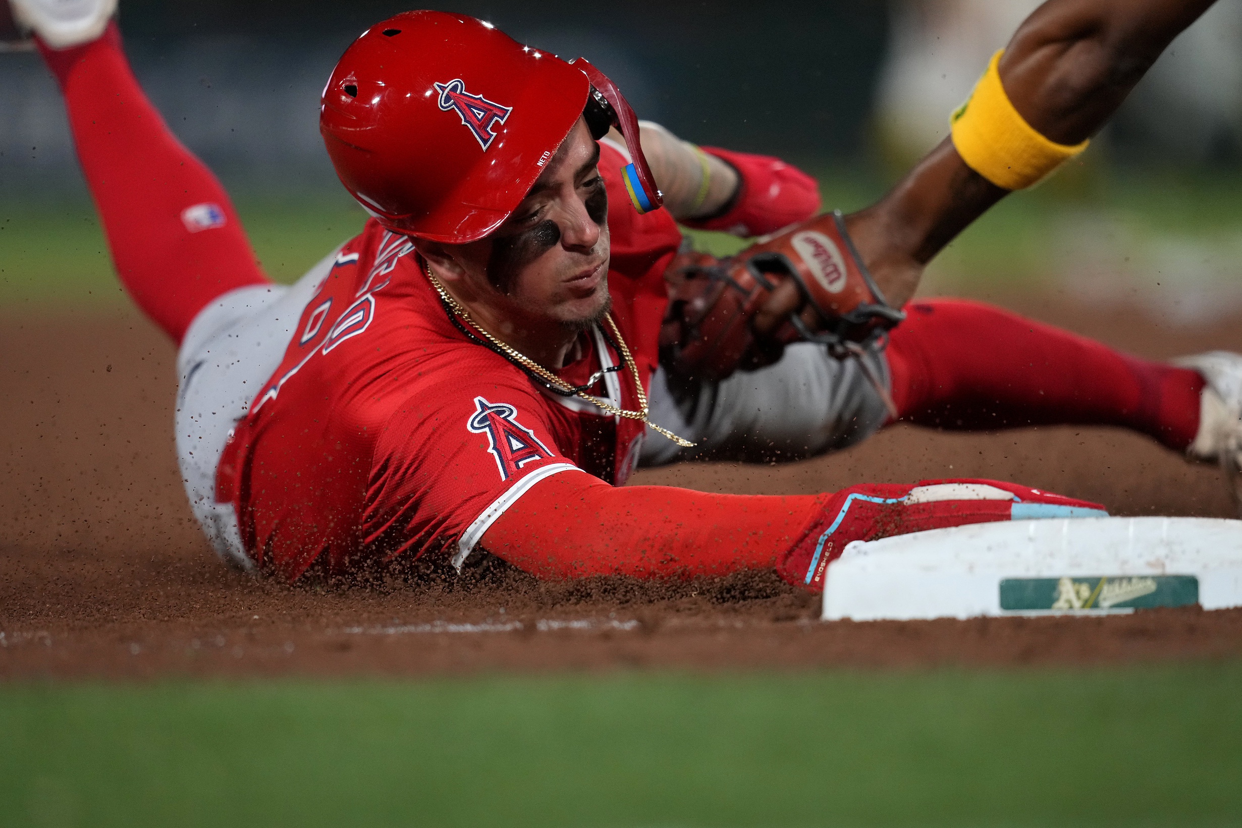On May 22, 2025, the Los Angeles Angels (18–25) will face the Oakland Athletics (22–27) at Sutter Health Park in Sacramento, concluding their four-game series. The Angels aim to secure a series split, while the Athletics look to capitalize on their home-field advantage to clinch the series. Los Angeles Angels vs Athletics AI Prediction: Free MLB Betting Insights for May 22. Credit USA TODAY/IMAGN
