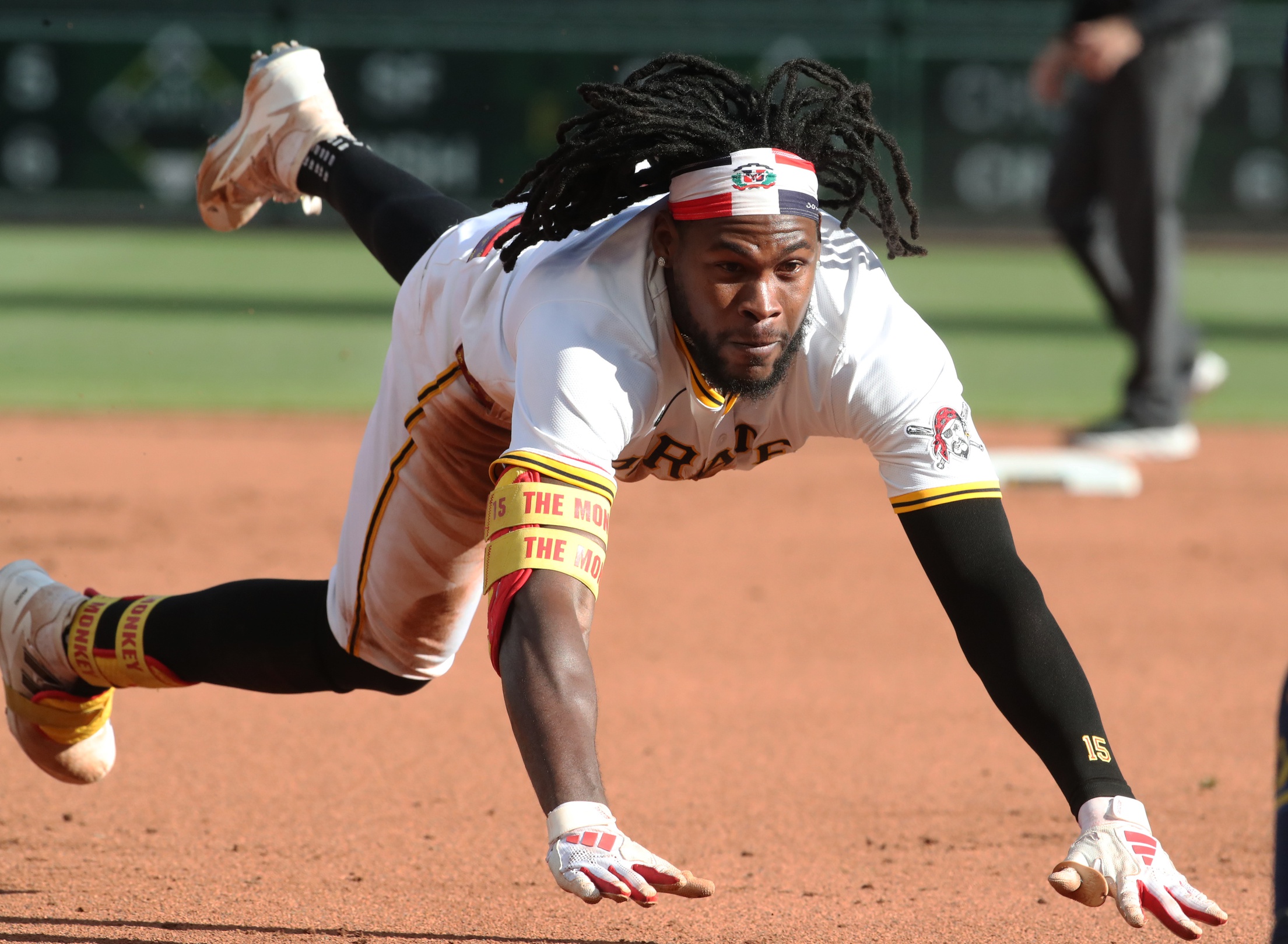 The Milwaukee Brewers (25–27) and Pittsburgh Pirates (18–34) conclude their four-game series on Sunday, May 25, 2025, at PNC Park. The Brewers aim to even their record, while the Pirates look to build momentum after recent struggles. Milwaukee vs Pittsburgh AI Prediction: Free MLB Betting Insights for May 25. Credit USA TODAY/IMAGN