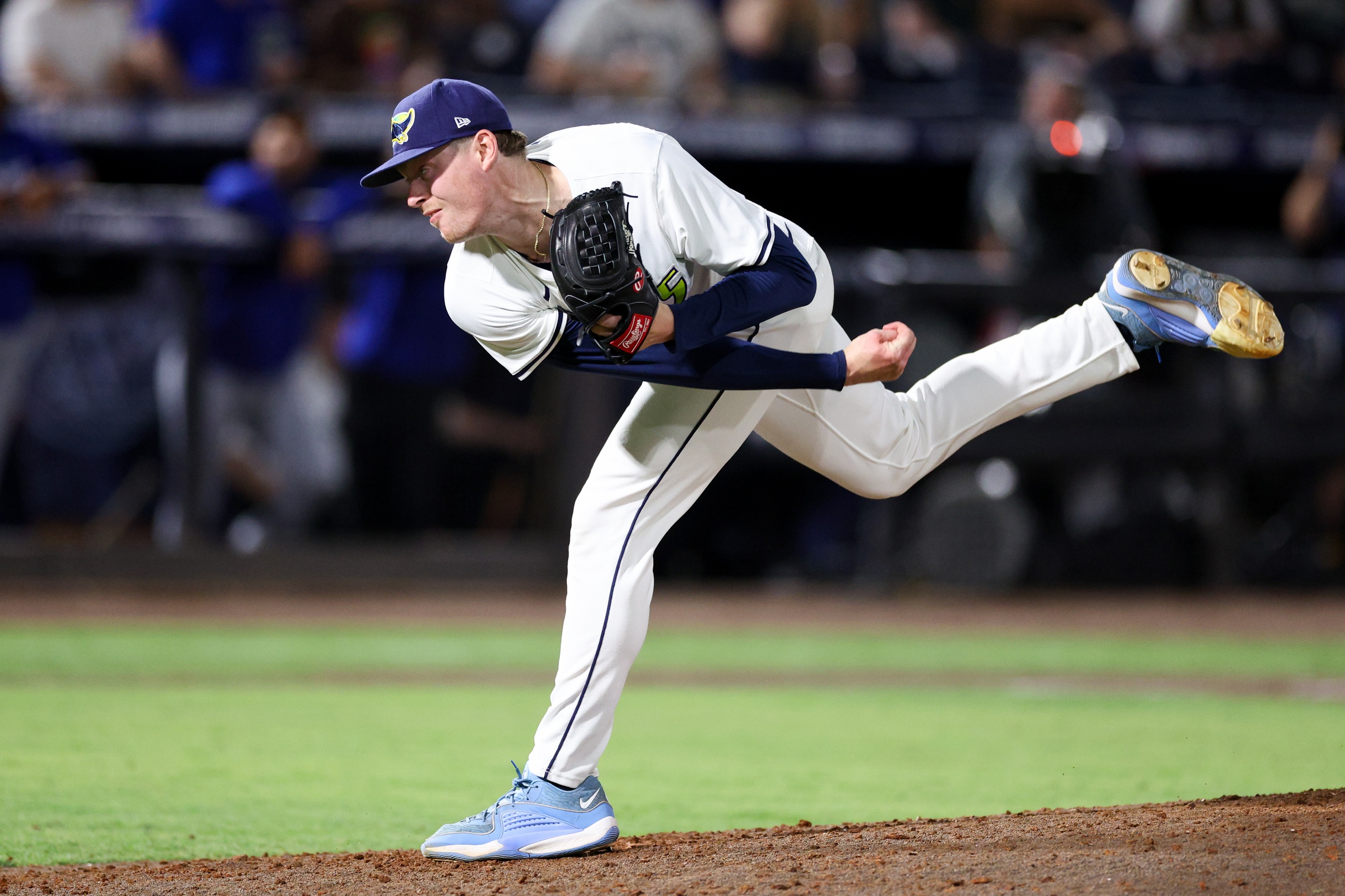 The Toronto Blue Jays (25–25) and Tampa Bay Rays (24–26) conclude their three-game series on Sunday, May 25, 2025, at George M. Steinbrenner Field in Tampa, Florida. Both teams are looking to gain momentum in the tightly contested AL East division. Toronto vs Tampa Bay AI Prediction: Free MLB Betting Insights for May 25. Credit USA TODAY/IMAGN