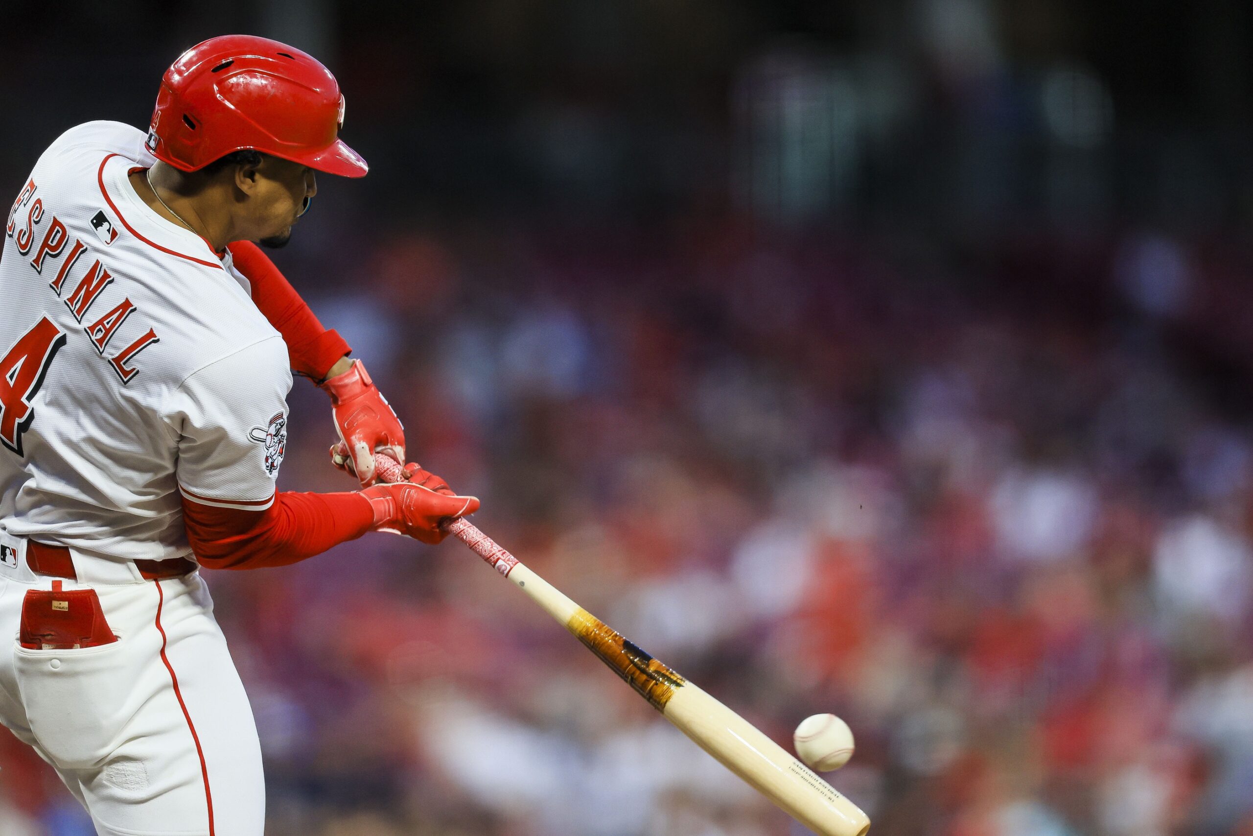 Two playoff-embattled teams face off as the Blue Jays visit Cincinnati’s Great American Ball Park on September 2—Toronto fighting to lock up AL East supremacy and the Reds engaged in a heated Wild Card chase—setting the stage for a critical late-season duel. Both clubs carry reputations for performance against the run line, with Toronto excelling overall and Cincinnati demonstrating modest consistency, making betting dynamics particularly intriguing. Toronto Blue vs Cincinnati AI Prediction: Free MLB Betting Insights for Sep 02. Credit USA TODAY/IMAGN