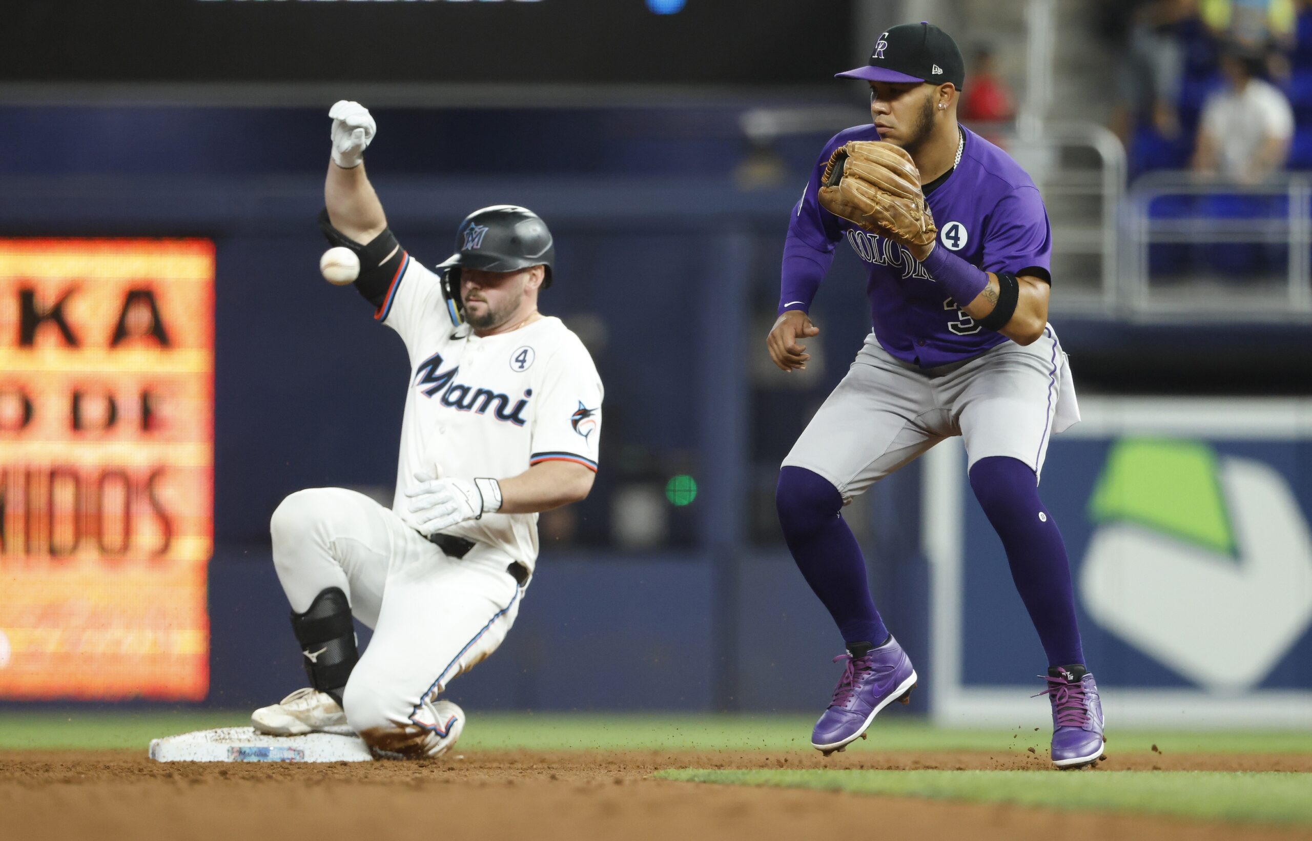 The Colorado Rockies (10–50) visit the Miami Marlins (23–35) at loanDepot Park on Tuesday, June 3, 2025. Both clubs face mounting pressure—the Rockies amidst historic struggles and the Marlins trying to spark a turnaround at home. Colorado vs Miami AI Prediction: Free MLB Betting Insights for Jun 03. Credit USA TODAY/IMAGN