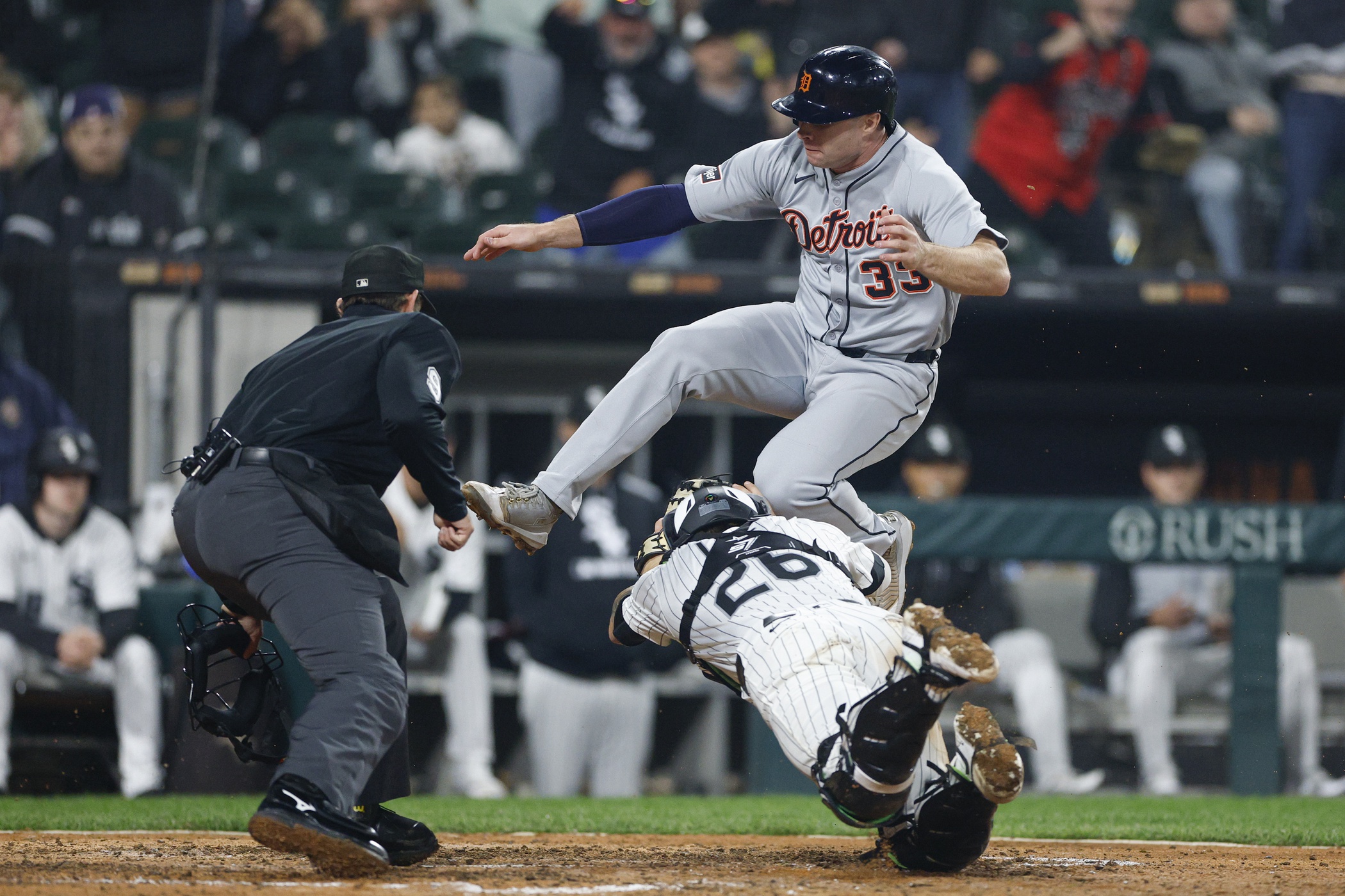 The Detroit Tigers travel to Guaranteed Rate Field to face the Chicago White Sox on Thursday, June 5, 2025. Both teams are hovering around .550—Detroit aiming to extend its recent dominance, and Chicago fighting to avoid dropping another game in a series that’s been tightly contested. Detroit vs Chicago White Sox AI Prediction: Free MLB Betting Insights for Jun 05. Credit USA TODAY/IMAGN