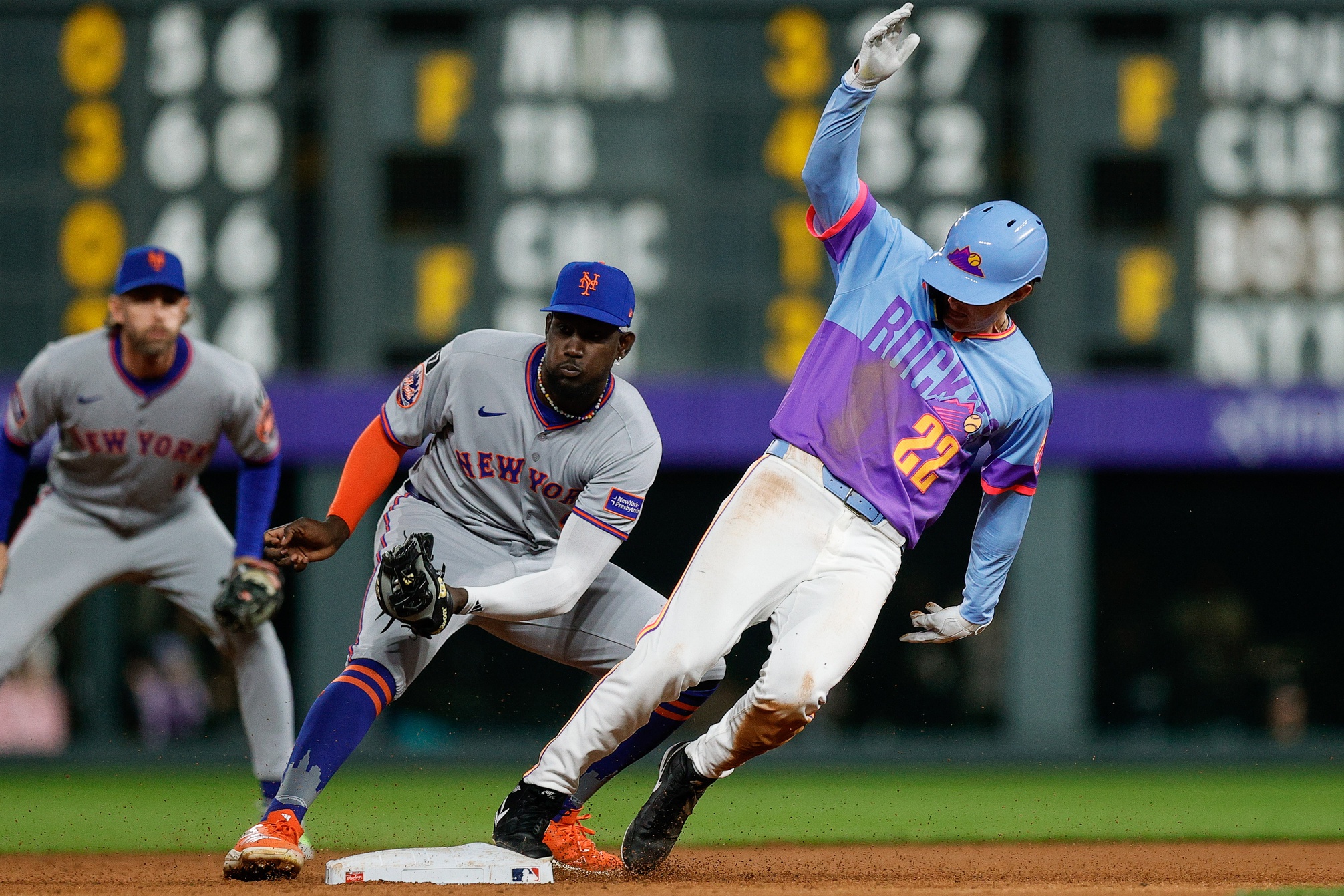 The New York Mets travel to Coors Field to face the Colorado Rockies on June 7, 2025, in a game that pits Mets’ dominant pitching and hot bats against the Rockies’ struggling lineup and ballpark flair. New York is heavy -282 moneyline and –1.5 run line favorite, with an elevated total of 11 runs hinting at a possible high-scoring matchup if the pitching falters. New York Mets vs Colorado AI Prediction: Free MLB Betting Insights for Jun 07. Credit USA TODAY/IMAGN