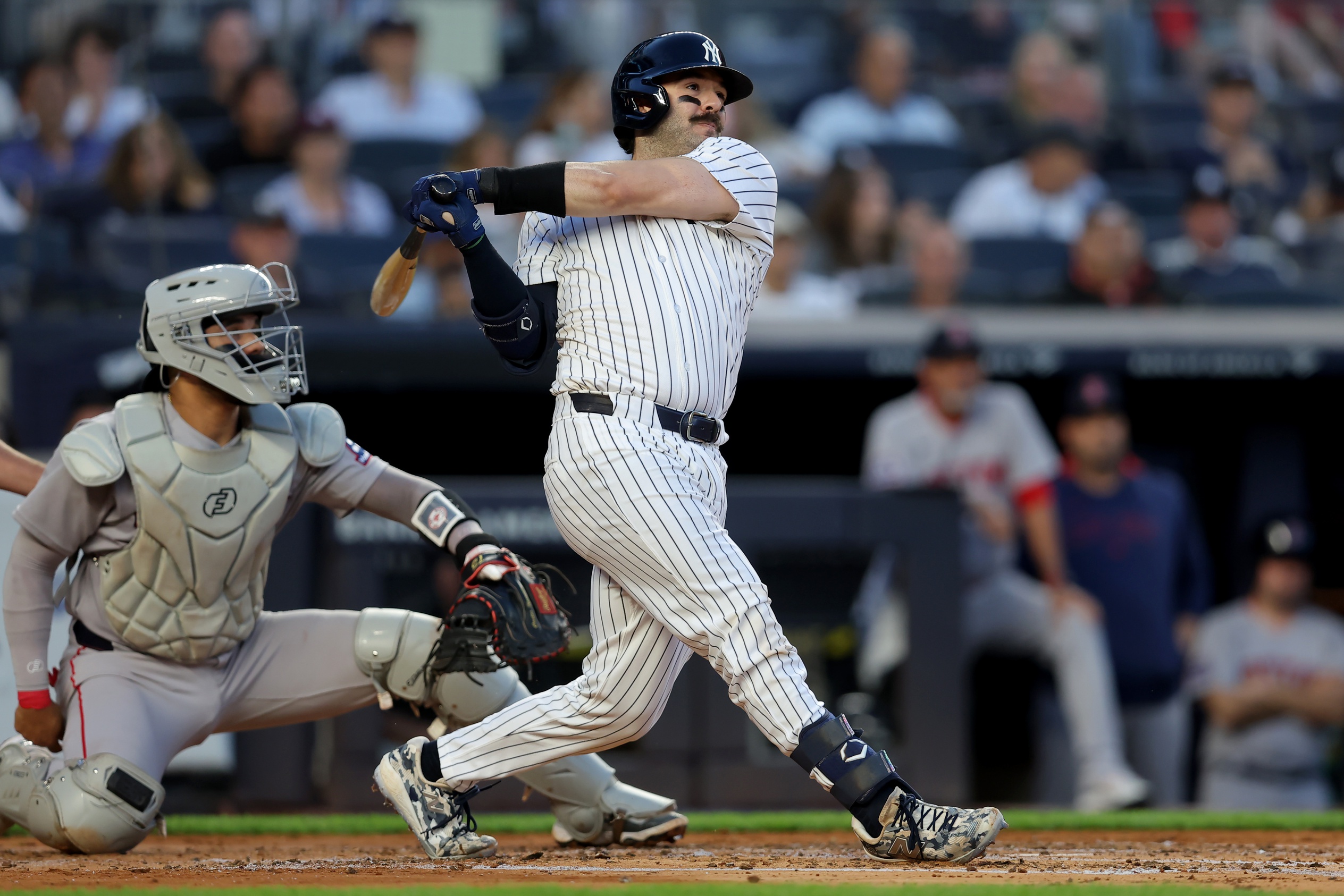 The Boston Red Sox visit Yankee Stadium on June 8, 2025, for the rubber match of an early-season showdown, with Sunday Night Baseball in full swing. Pitching depth will be tested, lineups will be aggressive, and despite a modest total of around 8, this one could swing late in the game. Boston vs New York Yankees AI Prediction: Free MLB Betting Insights for Jun 08. Credit USA TODAY/IMAGN