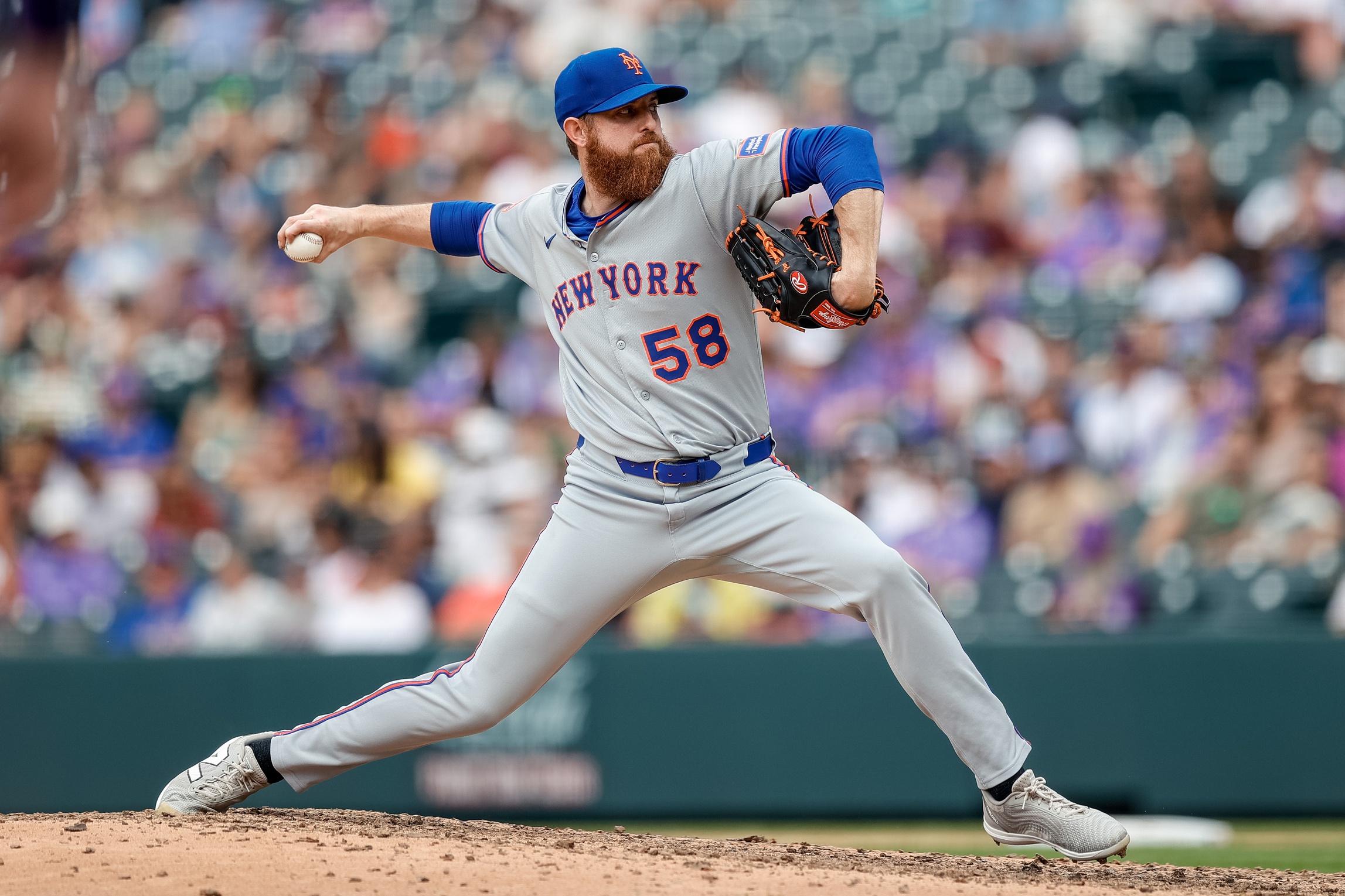 The Washington Nationals (29–33) face the New York Mets (34–28) at Citi Field on Tuesday, June 10, 2025, at 7:10 p.m. ET. The Mets, favored at -161 on the moneyline, send right-hander Griffin Canning (2.90 ERA) to the mound, while the Nationals counter with left-hander MacKenzie Gore. Washington vs New York Mets AI Prediction: Free MLB Betting Insights for Jun 10. Credit USA TODAY/IMAGN