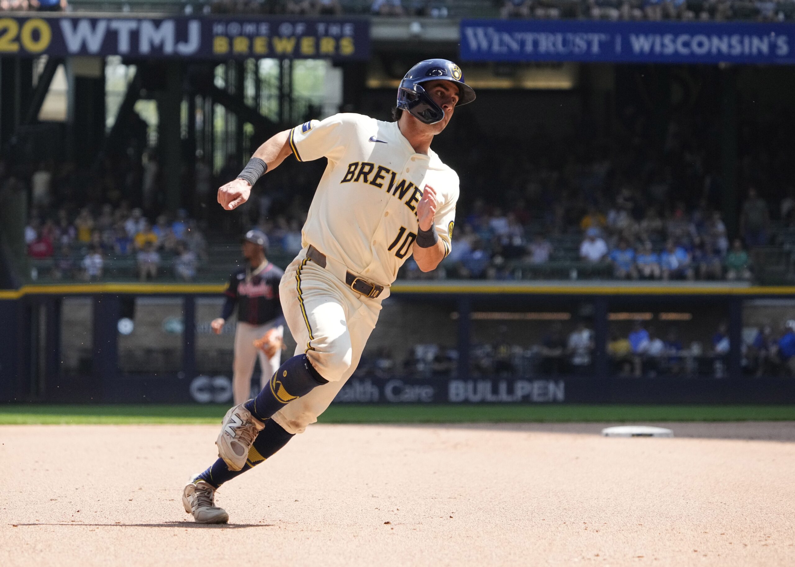 On June 12, 2025, the St. Louis Cardinals (36–30) will face the Milwaukee Brewers (35–31) at American Family Field. This pivotal NL Central matchup features the MLB debut of Brewers’ top pitching prospect Jacob Misiorowski. St. Louis vs Milwaukee AI Prediction: Free MLB Betting Insights for Jun 12. Credit USA TODAY/IMAGN