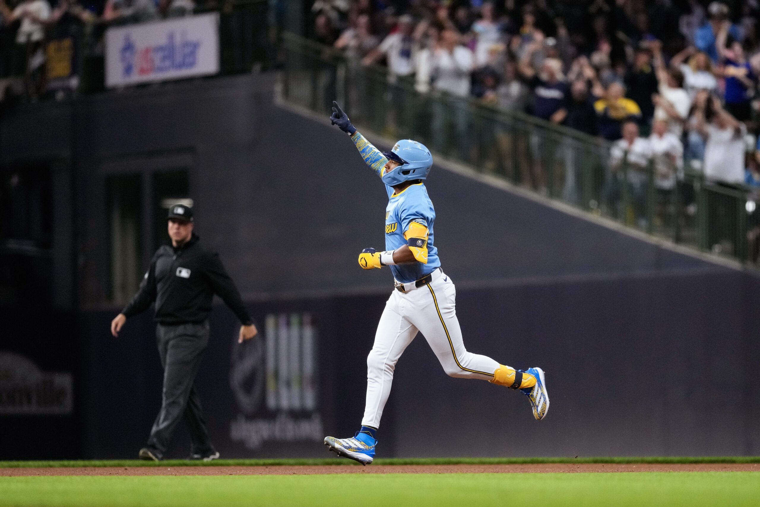 The Milwaukee Brewers (36–33) host the St. Louis Cardinals (36–32) at American Family Field on Friday, June 13, 2025, in a pivotal National League Central matchup. Both teams are vying for position in a tightly contested division, making this series opener crucial for momentum. St. Louis vs Milwaukee AI Prediction: Free MLB Betting Insights for Jun 13. Credit USA TODAY/IMAGN