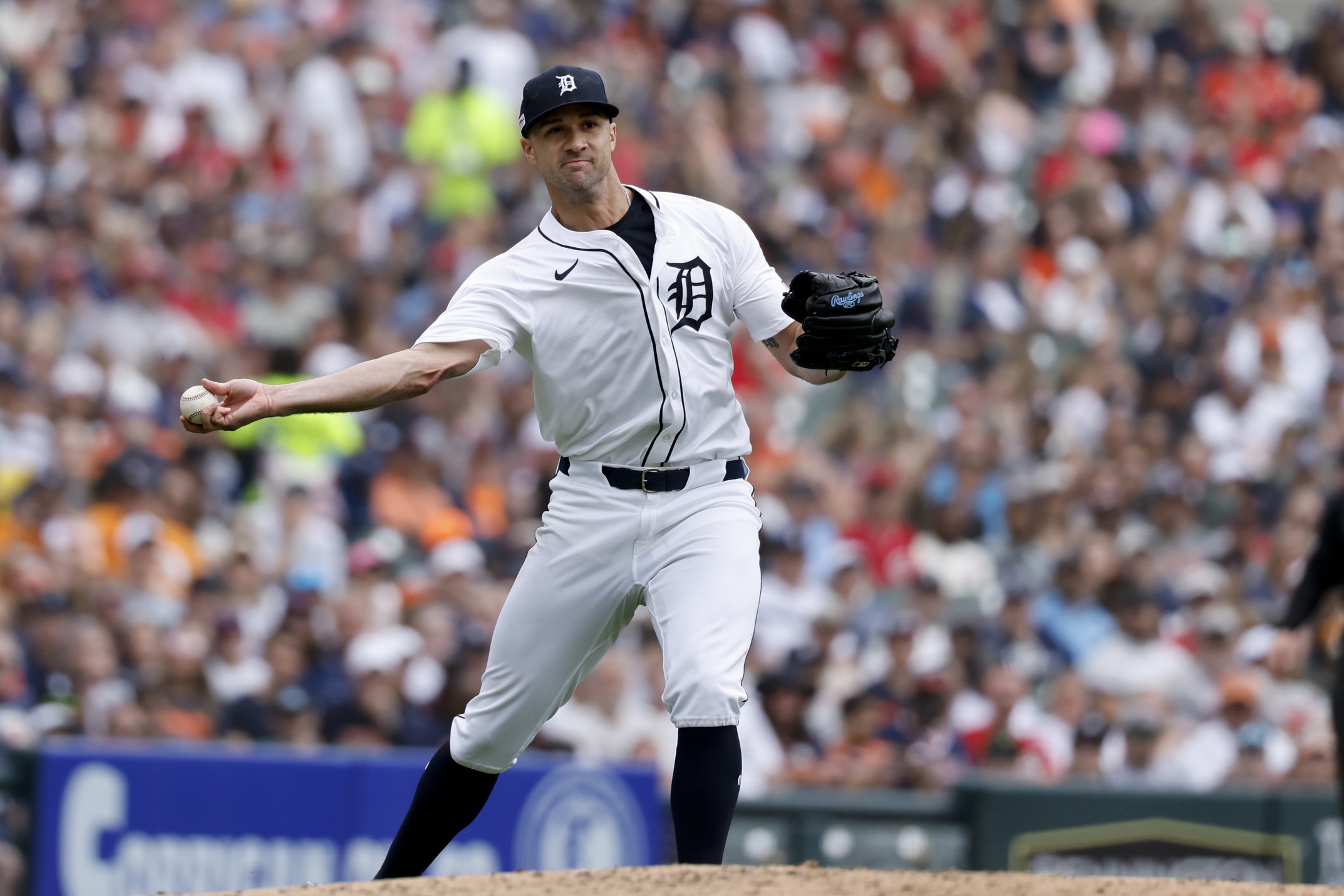 The Tigers open a three-game set with the White Sox at Comerica Park on Friday, September 5, 2025, first pitch 6:40 p.m. ET, with Jack Flaherty lined up against Chicago rookie right-hander Shane Smith. Detroit enters atop the AL Central and heavy home favorites; Chicago arrives on a small uptick and looks to extend recent momentum against a club that has cooled of late.  Chicago White vs Detroit AI Prediction: Free MLB Betting Insights for Sep 05. Credit USA TODAY/IMAGN