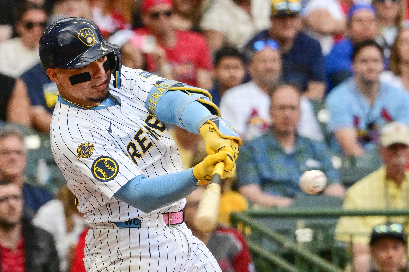 The St. Louis Cardinals (37–34) and Milwaukee Brewers (38–34) conclude their four-game series on Sunday, June 15, 2025, at American Family Field. With the season series tied at 3–3, both teams aim to secure a pivotal win in the tightly contested National League Central division. St. Louis vs Milwaukee AI Prediction: Free MLB Betting Insights for Jun 15. Credit USA TODAY/IMAGN