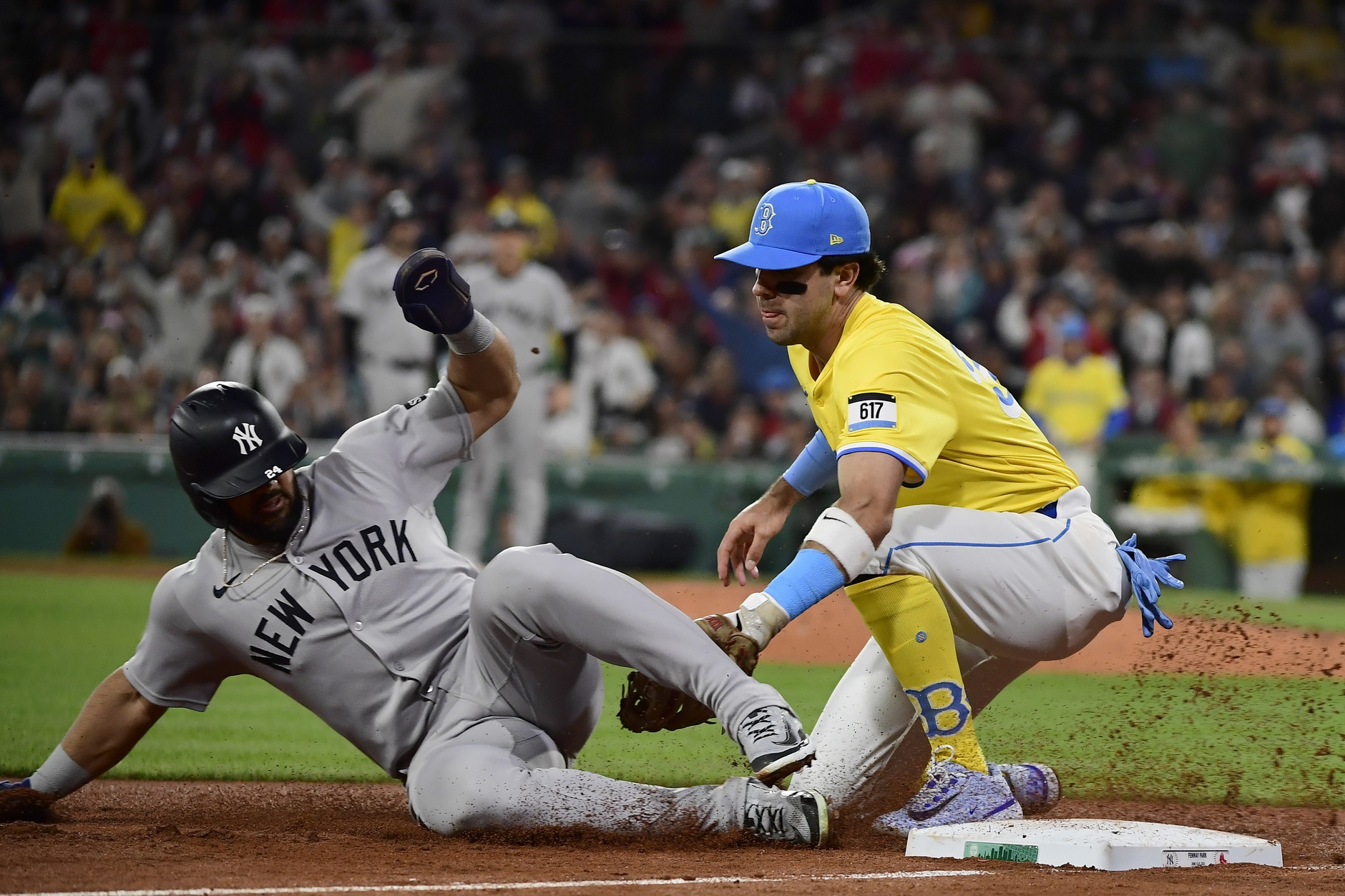 The Boston Red Sox visit Chase Field to face the Arizona Diamondbacks, with Lucas Giolito taking the mound for Boston against Arizona’s Brandon Pfaadt. With Boston looking to rebound after recent ups and downs and Arizona riding unexpected momentum since the trade deadline, this matchup carries both playoff implications and surprising intrigue.  Boston Red vs Arizona AI Prediction: Free MLB Betting Insights for Sep 06. Credit USA TODAY/IMAGN
