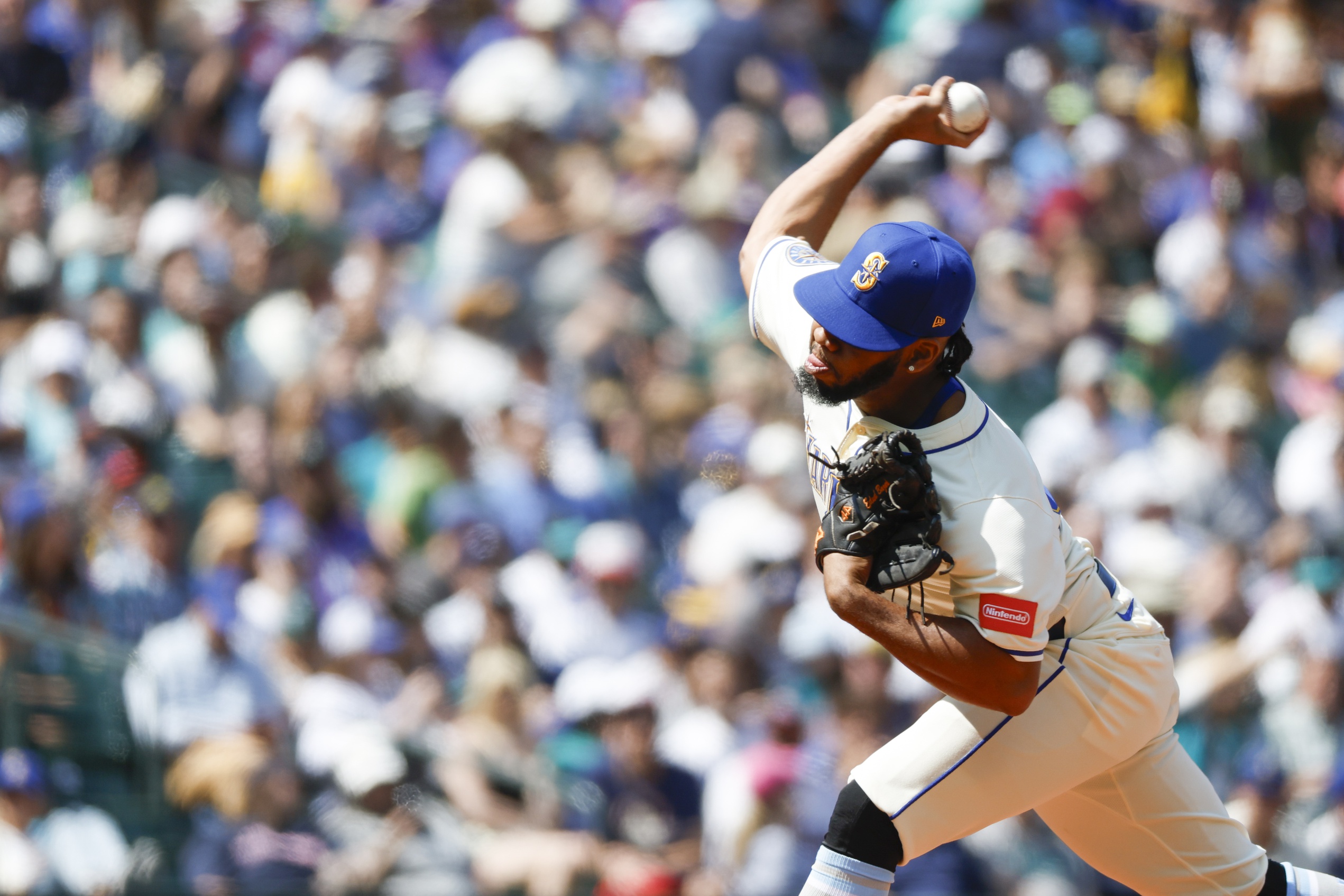 The Boston Red Sox (36–36) face the Seattle Mariners (35–34) at T-Mobile Park on Monday, June 16, 2025, at 6:40 PM PDT. Both teams are looking to gain momentum in their respective divisions, with the Red Sox aiming to climb in the AL East and the Mariners striving to maintain their lead in the AL West. Boston vs Seattle AI Prediction: Free MLB Betting Insights for Jun 16. Credit USA TODAY/IMAGN