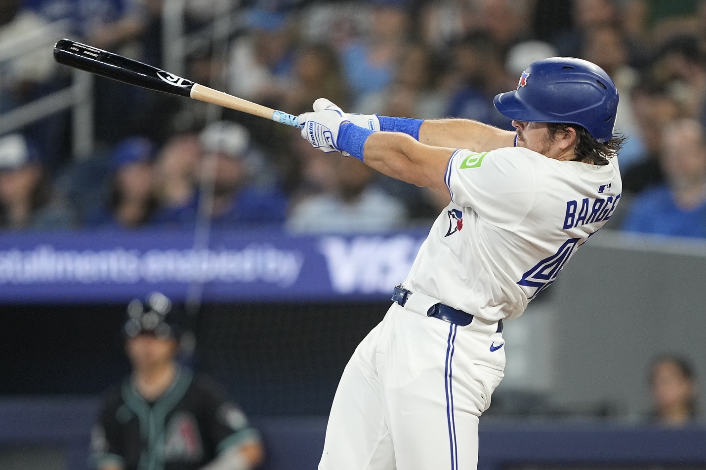 The National League-leading Brewers (≈ 84–52) continue their high-stakes weekend series in Toronto against the AL East–leading Blue Jays (≈ 78–57), matching up two of the best records in baseball for a showdown that has major playoff implications. The Brewers hope to regain momentum behind their rotation depth and the return of star prospect Jackson Chourio, while the Blue Jays aim to ride home-field strength and victories over Toronto pitching to reinforce their postseason tilt. Milwaukee vs Toronto Blue AI Prediction: Free MLB Betting Insights for Aug 31. Credit USA TODAY/IMAGN