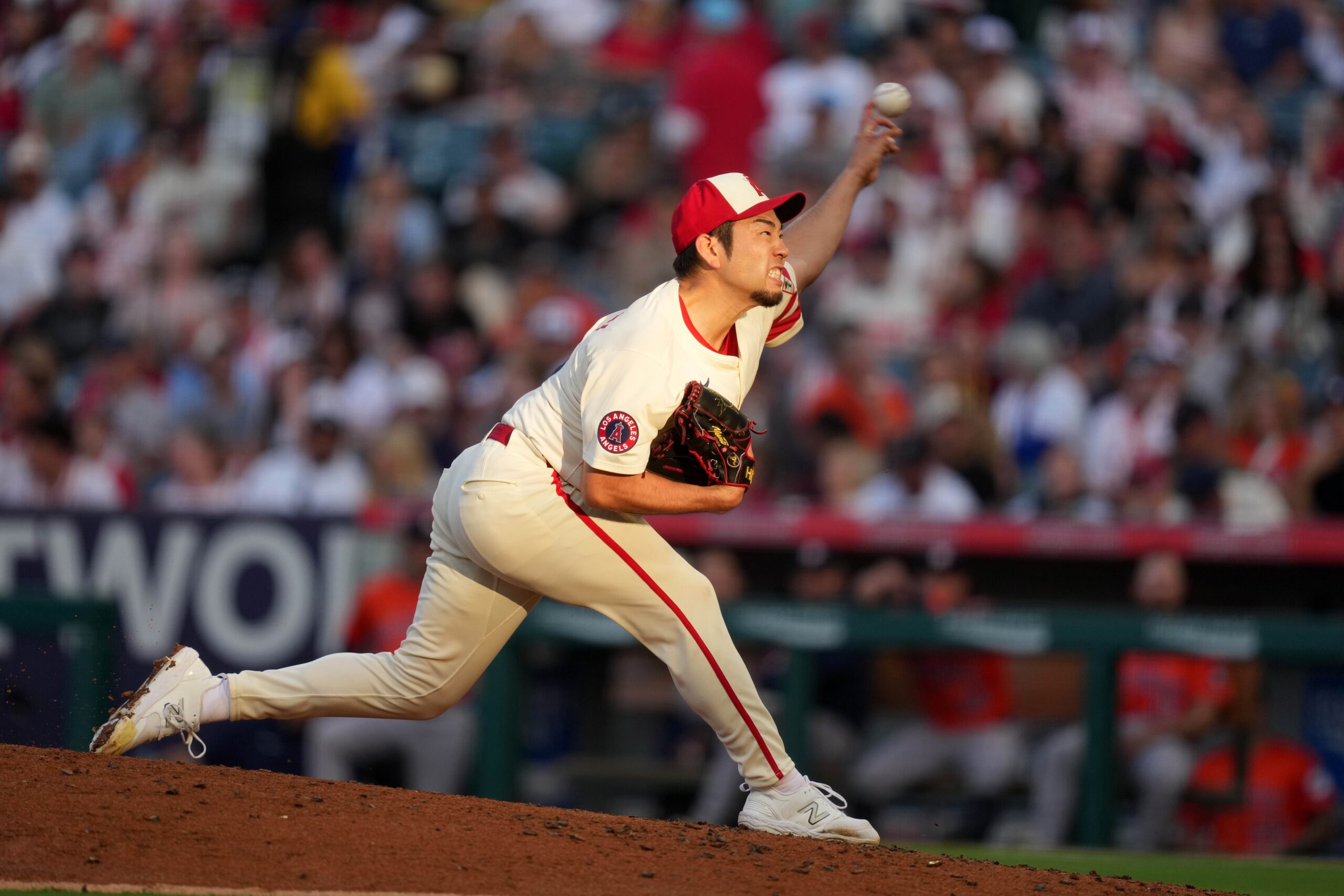 The Houston Astros head to Angel Stadium to take on the Los Angeles Angels on June 21, 2025, with first pitch scheduled for 9:38 p.m. ET. Houston opens as a slight favorite, while the total is set at 8.5 runs, suggesting a competitive matchup with moderate scoring potential. Houston vs Los Angeles Angels AI Prediction: Free MLB Betting Insights for Jun 21. Credit USA TODAY/IMAGN