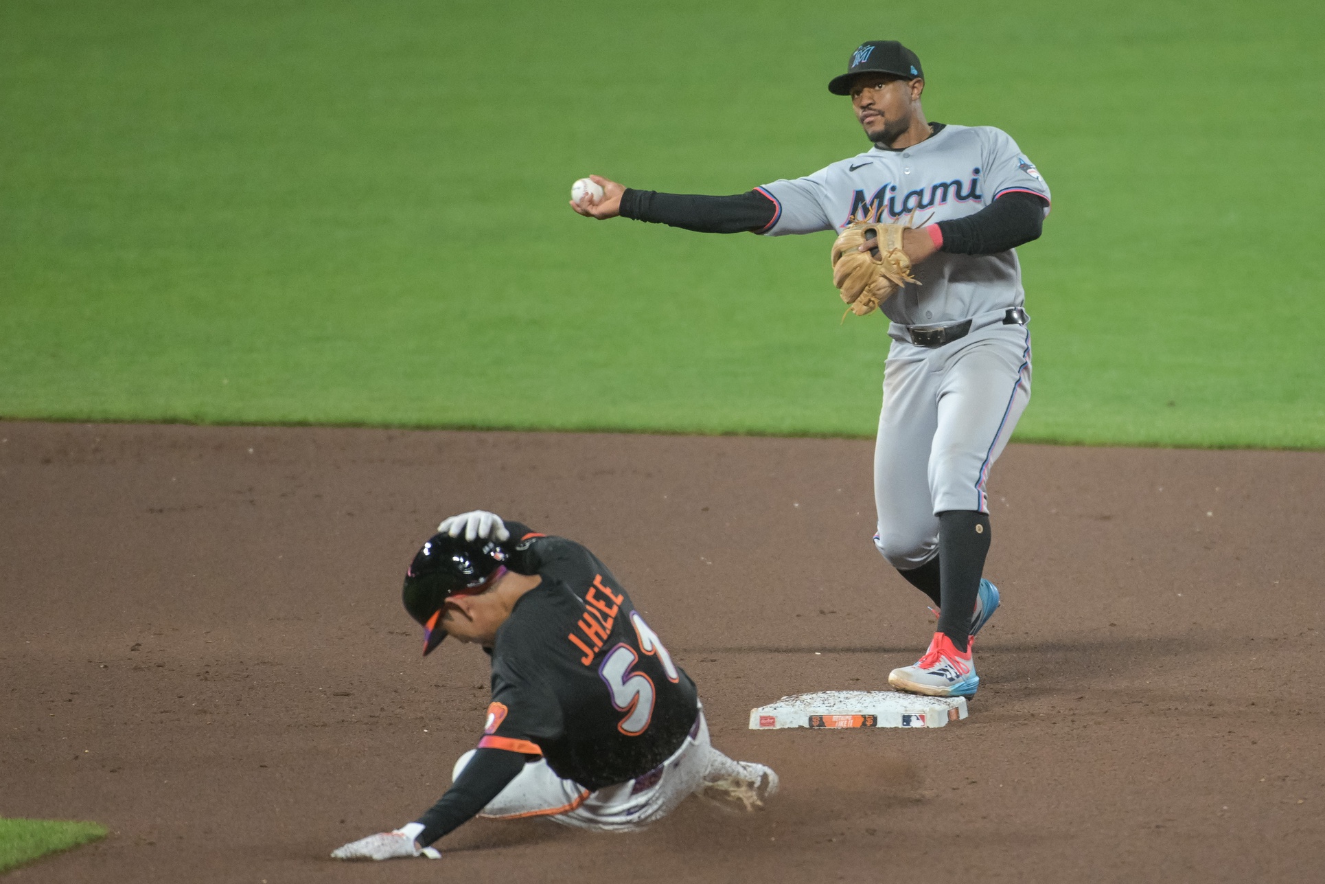 The Phillies head to Miami’s loanDepot Park on Saturday, September 6, 2025, for a mid-afternoon showdown featuring aces on both sides—Sandy Alcántara for the Marlins and Jesús Luzardo for the Phillies—as Philadelphia looks to shore up its playoff positioning and Miami tries to climb back into contention. With both starters offering deep arsenals and command, this promises to be a duel of finesse and endurance rather than pure power pitching.  Philadelphia vs Miami AI Prediction: Free MLB Betting Insights for Sep 06. Credit USA TODAY/IMAGN