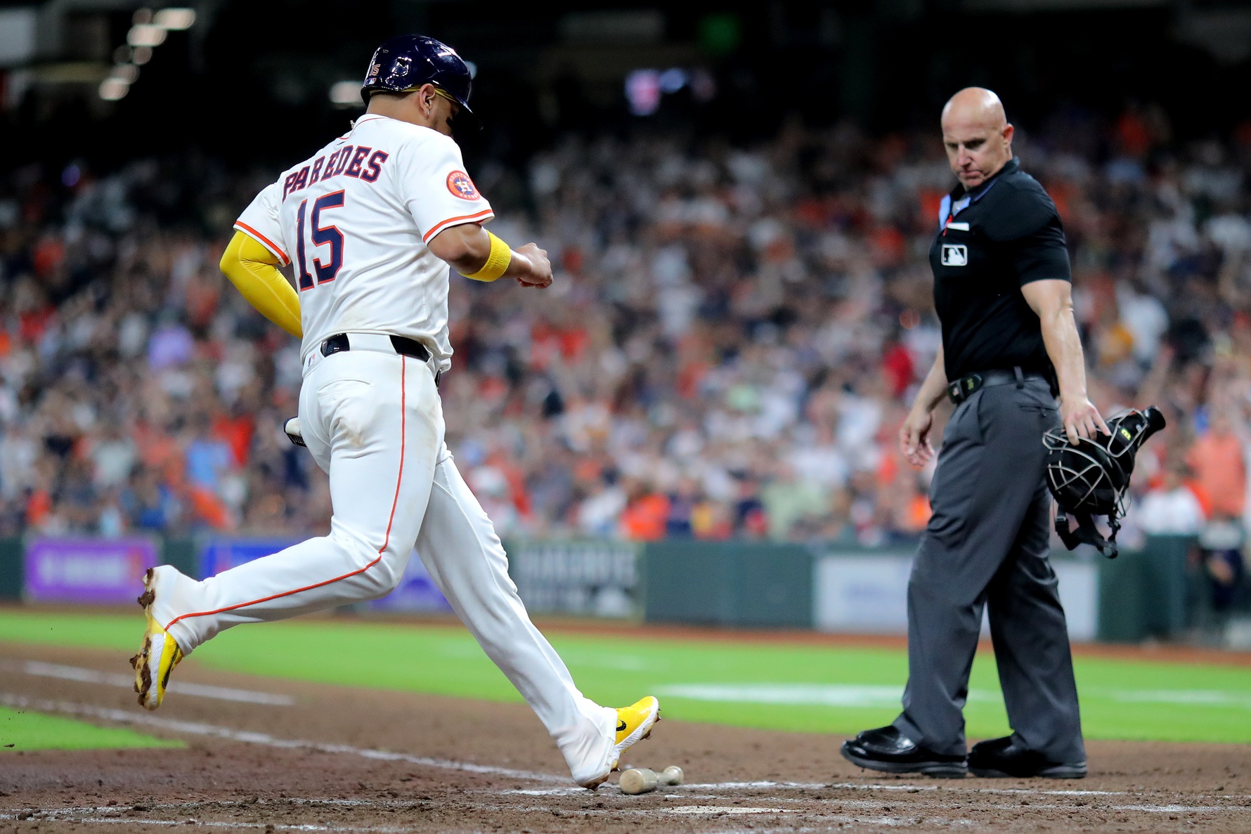 The Chicago Cubs and Houston Astros, both holding impressive 48–33 records, face off on Friday, June 27, 2025, at Daikin Park in Houston. This interleague showdown features two division leaders aiming to gain an edge as the season progresses. Chicago Cubs vs Houston AI Prediction: Free MLB Betting Insights for Jun 27. Credit USA TODAY/IMAGN