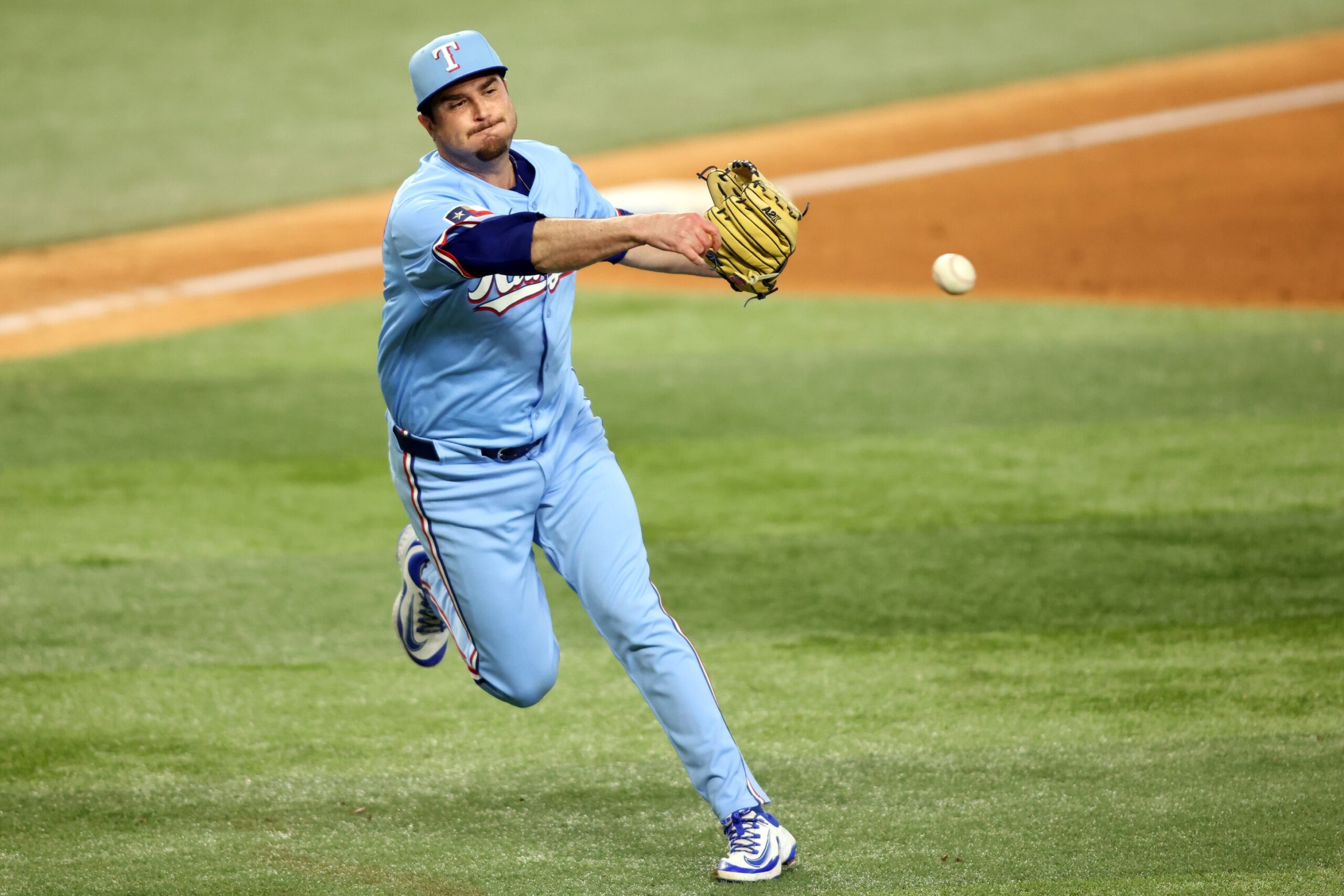  Texas vs Houston AI Prediction: Free MLB Betting Insights for Sep 16. Credit USA TODAY/IMAGN