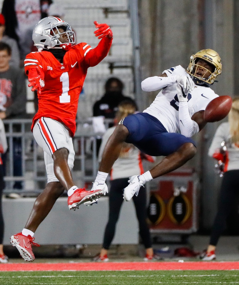 Wyoming travels to face Akron on Thursday, August 28, kicking off the 2025 season at InfoCision Stadium in Akron. The Cowboys open as 3-point favorites, with the over/under projected near 53 points, signaling an expected competitive but modest-scoring matchup. Wyoming vs Akron AI Prediction: Free CFB Betting Insights for Aug 28. Credit USA TODAY/IMAGN