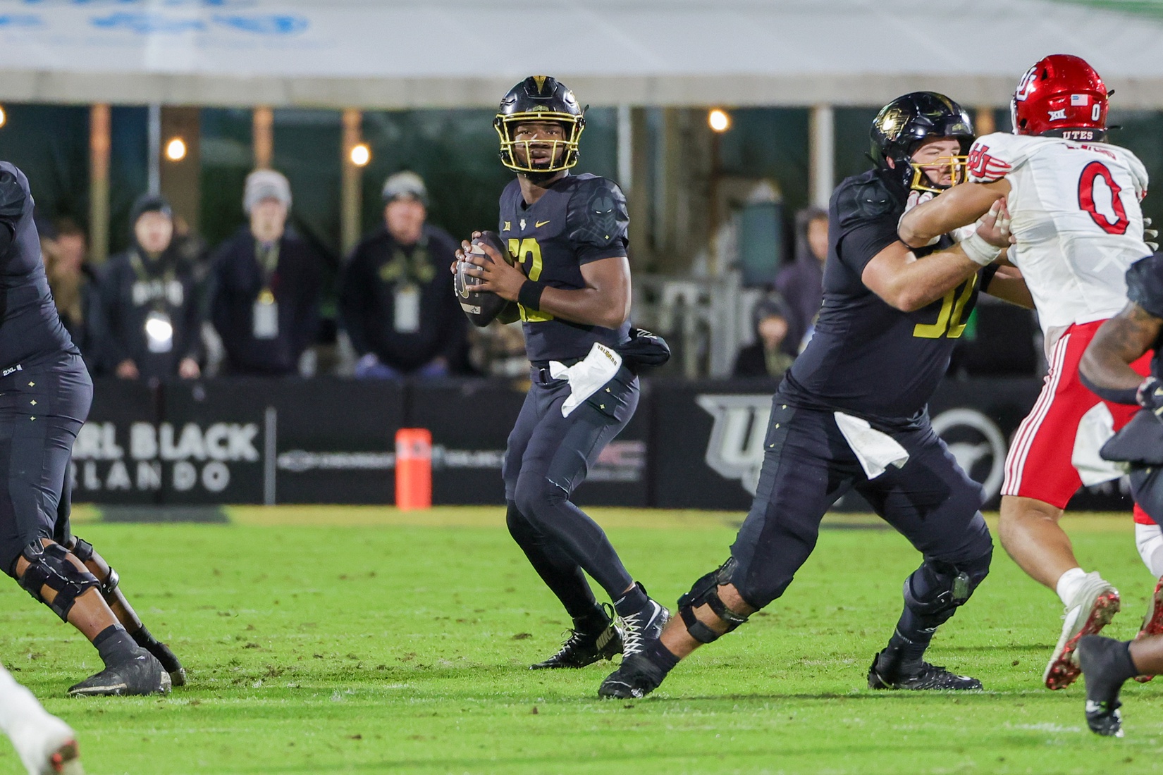 This week’s matchup between the Jacksonville State Gamecocks and the UCF Knights pits two newly rebuilt programs against each other under new head coaches, with UCF’s Scott Frost making his highly anticipated return. While both teams feature revamped rosters, UCF enters as a heavy favorite at home, leveraging its potent rushing attack and turnover-focused defense. Jacksonville State vs UCF AI Prediction: Free CFB Betting Insights for Aug 28. Credit USA TODAY/IMAGN