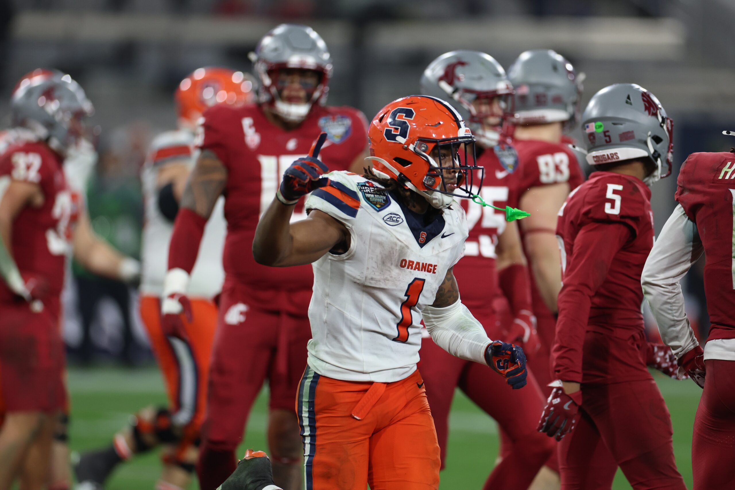 Syracuse and Tennessee meet in a high-profile season opener at Mercedes‑Benz Stadium in Atlanta on Saturday, August 30, 2025. Tennessee enters as a 3‑point favorite, with the over/under around 54 points, reflecting expectations for a sharable, attention-grabbing neutral-site showdown. Syracuse vs Tennessee AI Prediction: Free CFB Betting Insights for Aug 30. Credit USA TODAY/IMAGN