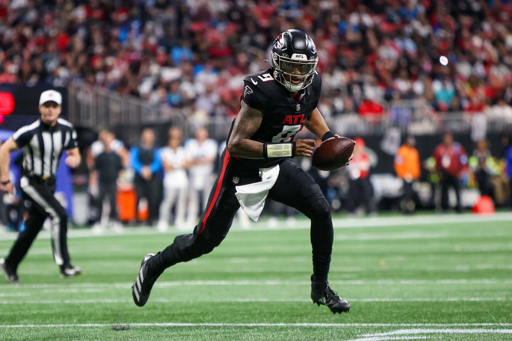  Carolina vs Atlanta AI Prediction: Free NFL Betting Insights for Nov 16. Credit USA TODAY/IMAGN