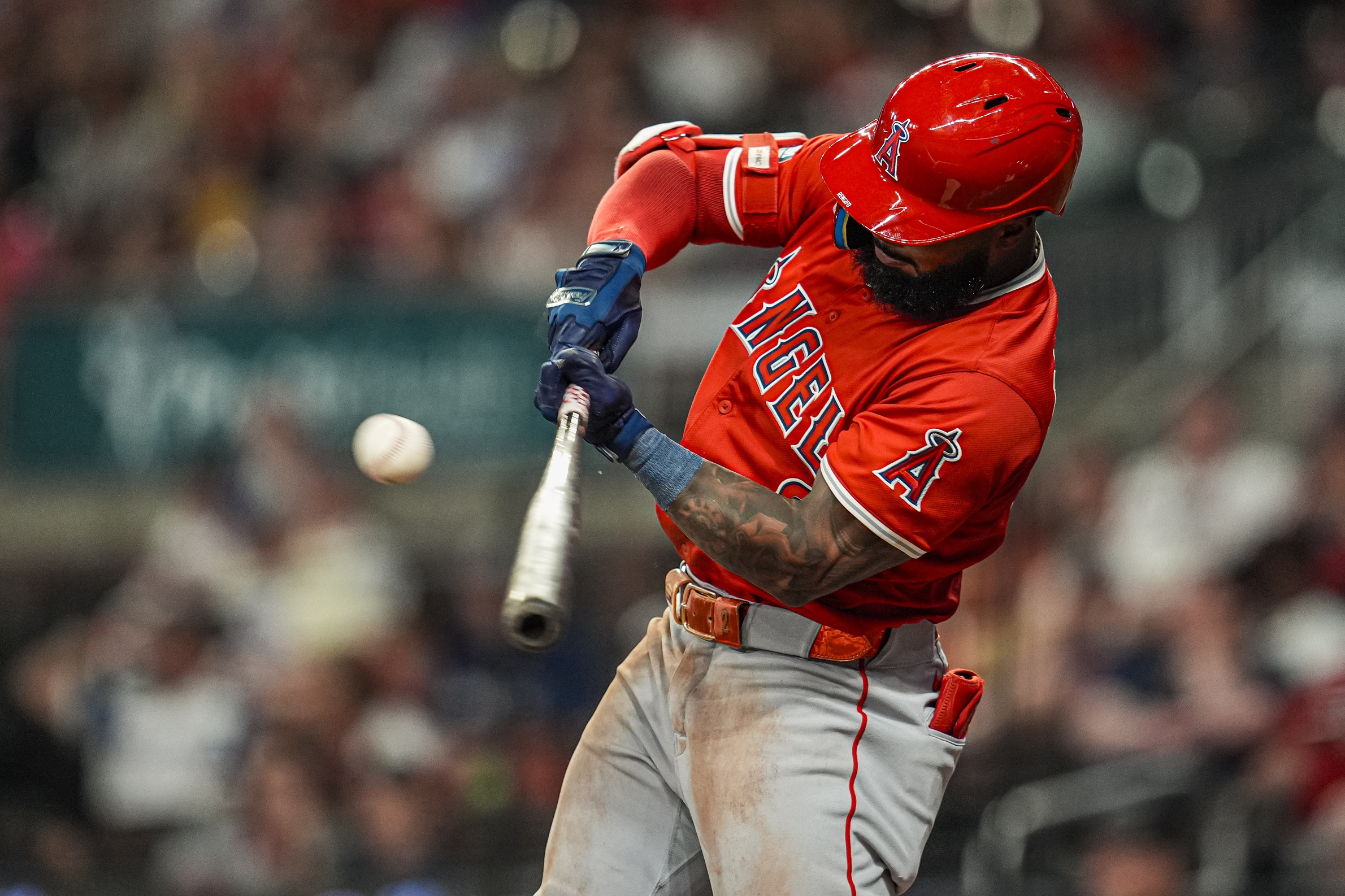 The Chicago Cubs travel to Angel Stadium on August 24 to face the Los Angeles Angels in a matchup that pits a steady, storied NL club against a recovering AL franchise—Cubs are looking to bolster their mid-pack standing on the road, while the Angels aim to ignite their late-season push at home. Chicago vs Los Angeles AI Prediction: Free MLB Betting Insights for Aug 24. Credit USA TODAY/IMAGN