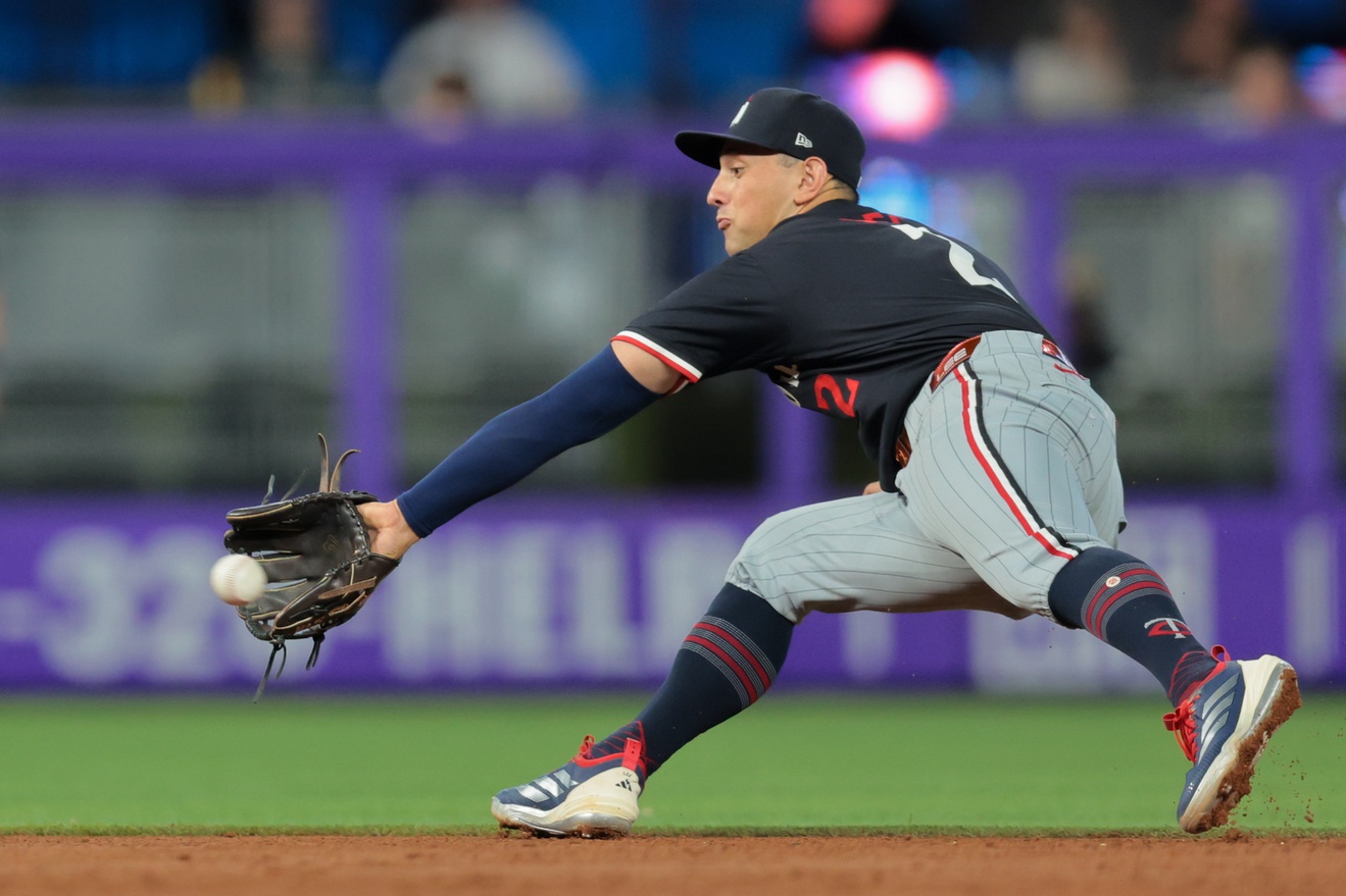 The Chicago White Sox (approximately 48–88) travel to Target Field to take on the Minnesota Twins (around 60–73), meeting two teams heading in different directions—Chicago deep into a rebuild, and Minnesota struggling to stay afloat in a competitive AL Central. Chicago White vs Minnesota AI Prediction: Free MLB Betting Insights for Sep 01. Credit USA TODAY/IMAGN
