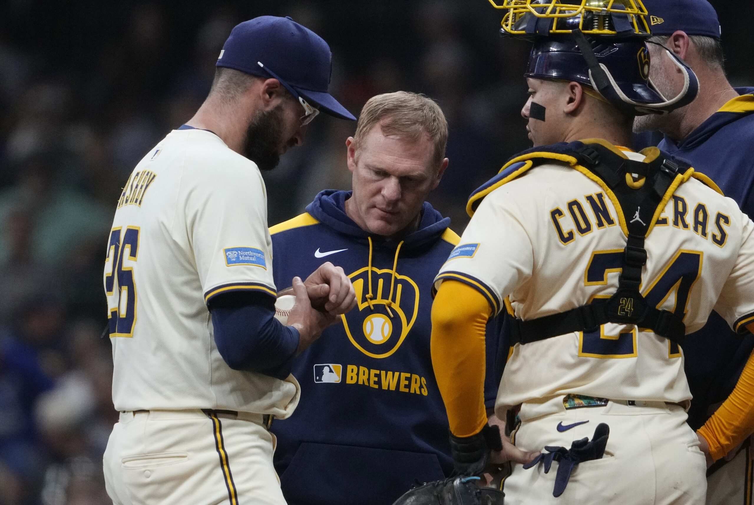 The Los Angeles Dodgers (56–35) face the Milwaukee Brewers (50–40) on Tuesday, July 8, 2025, at American Family Field. The Dodgers aim to maintain their lead in the NL West, while the Brewers seek to close the gap in the NL Central. Los Angeles Dodgers vs Milwaukee AI Prediction: Free MLB Betting Insights for Jul 08. Credit USA TODAY/IMAGN