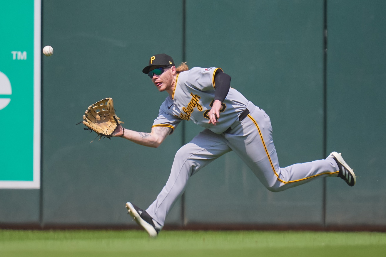 The Twins look to extend a heated homestand after an impressive 12–4 rout of Pittsburgh yesterday, while the Pirates aim to avoid the sweep and show resilience on the road. Pittsburgh vs Minnesota AI Prediction: Free MLB Betting Insights for Jul 13. Credit USA TODAY/IMAGN