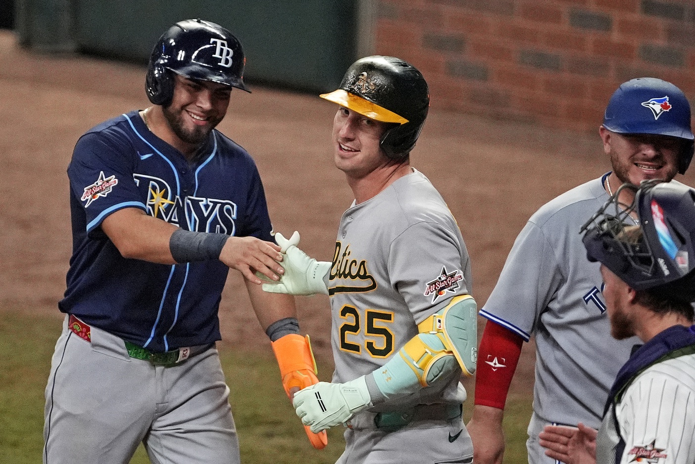 The Oakland Athletics head east to take on the Cleveland Guardians at Progressive Field on July 18, aiming to snap a slump and regain some mid-season momentum. With both teams possessing developing rotations and unpredictable offenses, this game could turn on bullpen execution and situational hitting late in the contest. Athletics vs Cleveland AI Prediction: Free MLB Betting Insights for Jul 18. Credit USA TODAY/IMAGN