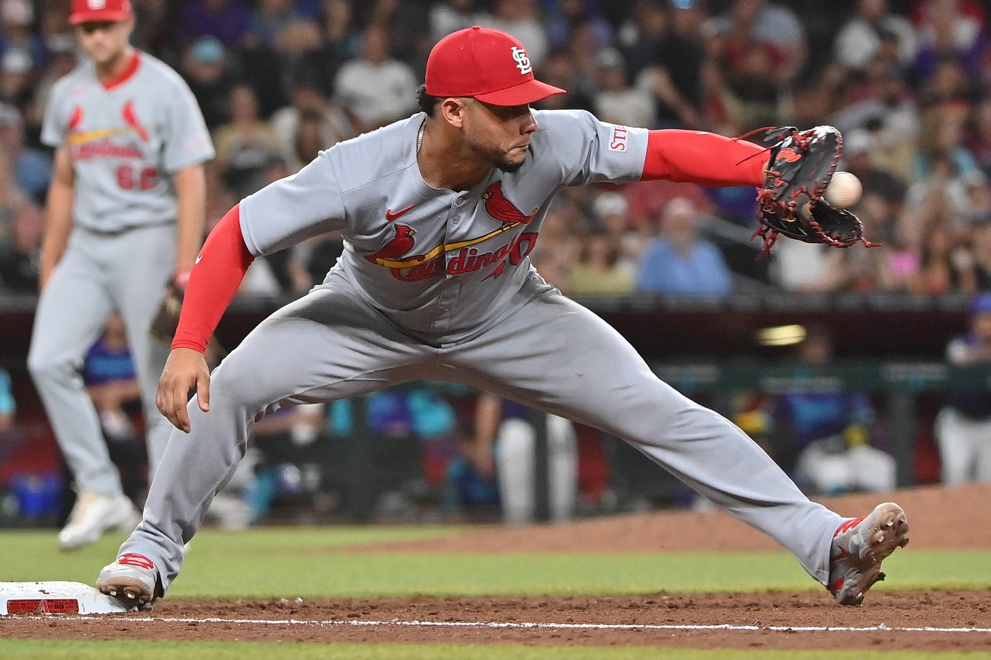 The St. Louis Cardinals (51–46) travel to Scottsdale as slight underdogs against the Arizona Diamondbacks (47–50), a team riding a one-game win streak at home. Arizona is favored at –110 on the ML and –1.5 run line, with the total set around 9 runs. St. Louis vs Arizona AI Prediction: Free MLB Betting Insights for Jul 19. Credit USA TODAY/IMAGN