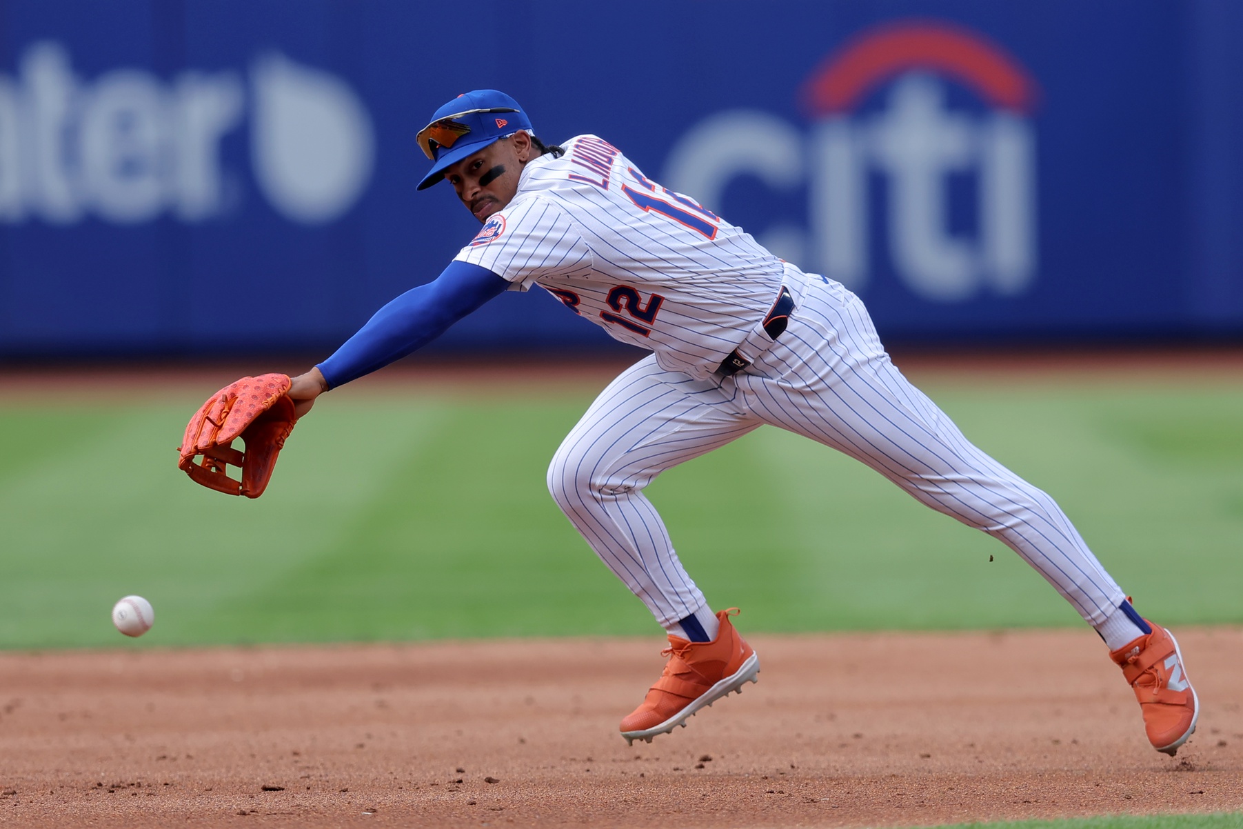The Atlanta Braves (52–68, 4th in NL East) visit Citi Field to face the surging New York Mets (64–56, 2nd in NL East), with first pitch scheduled for 7:10 p.m. ET. The Mets enter as sizeable favorites at –192 on the moneyline and –1.5 on the run line, while the Over/Under is set at 8.5 runs, reflecting expectations for a close, somewhat low-scoring showdown. Atlanta vs New York AI Prediction: Free MLB Betting Insights for Aug 14. Credit USA TODAY/IMAGN