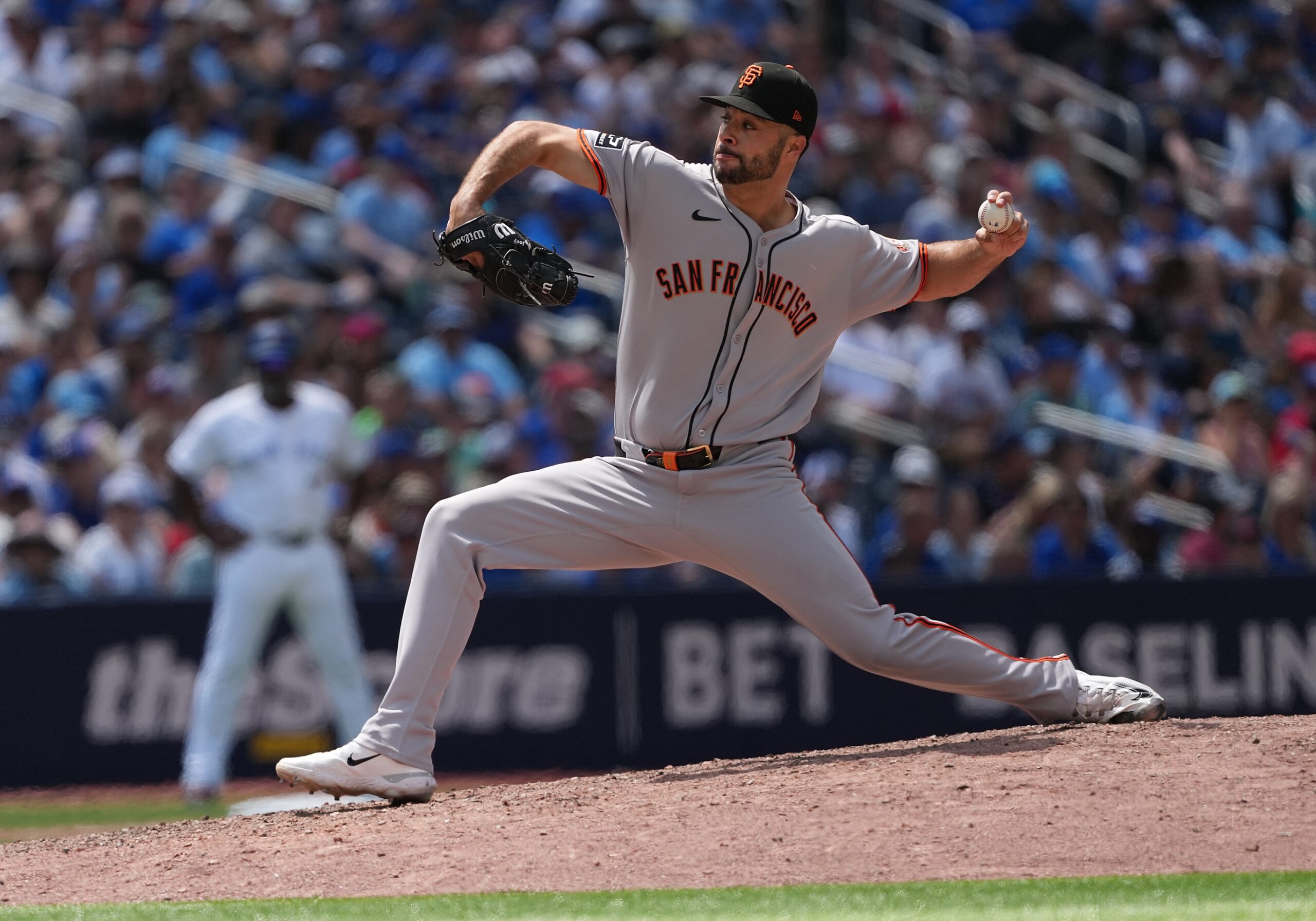 San Francisco (51–43) brings a balanced offense and mid-rotation pitching into Atlanta, while the Braves (43–54) lean heavily on their home strength and solid rotation to stay in the NL East race. Atlanta is a slight favorite (~‑132 ML, –1.5 run line) with the total set at 9 runs, suggesting a closely fought but moderately paced game. San Francisco vs Atlanta AI Prediction: Free MLB Betting Insights for Jul 21. Credit USA TODAY/IMAGN