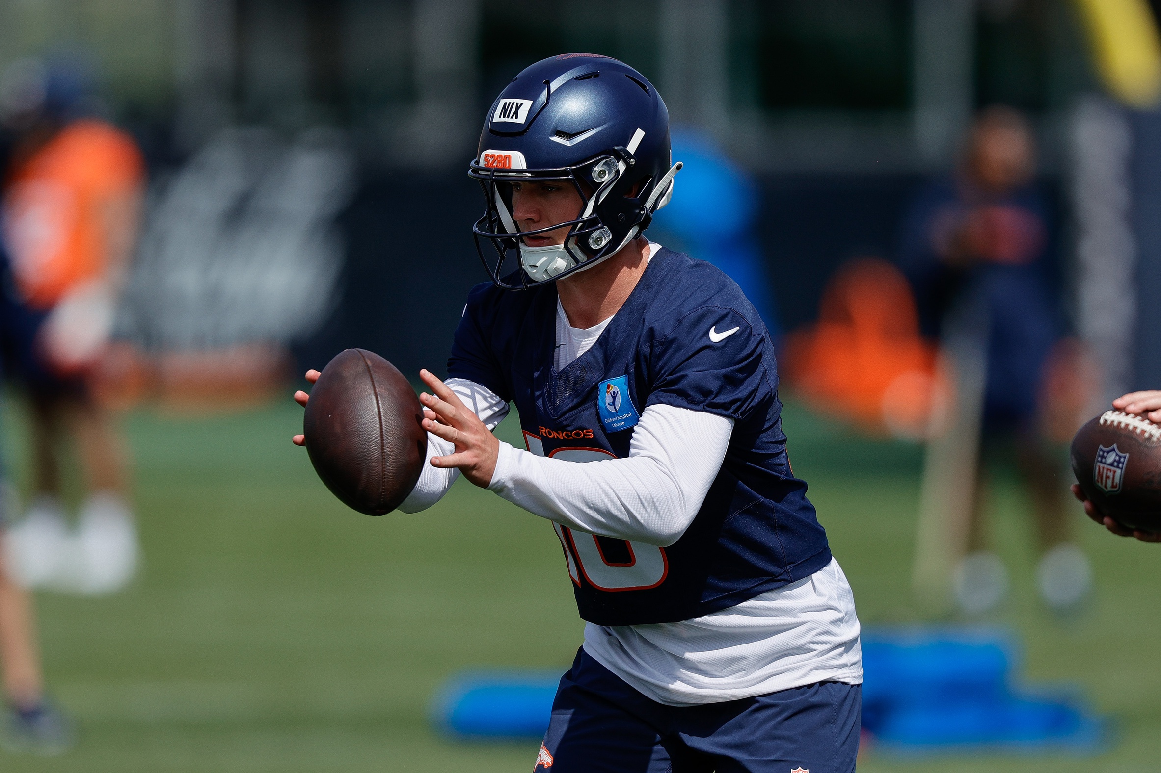 The Denver Broncos open their 2025 season at home against the Tennessee Titans on Sunday, September 7, with Denver installed as a 3-point favorite and the over/under set around 41 points. Tennessee vs Denver AI Prediction: Free NFL Betting Insights for Sep 07. Credit USA TODAY/IMAGN