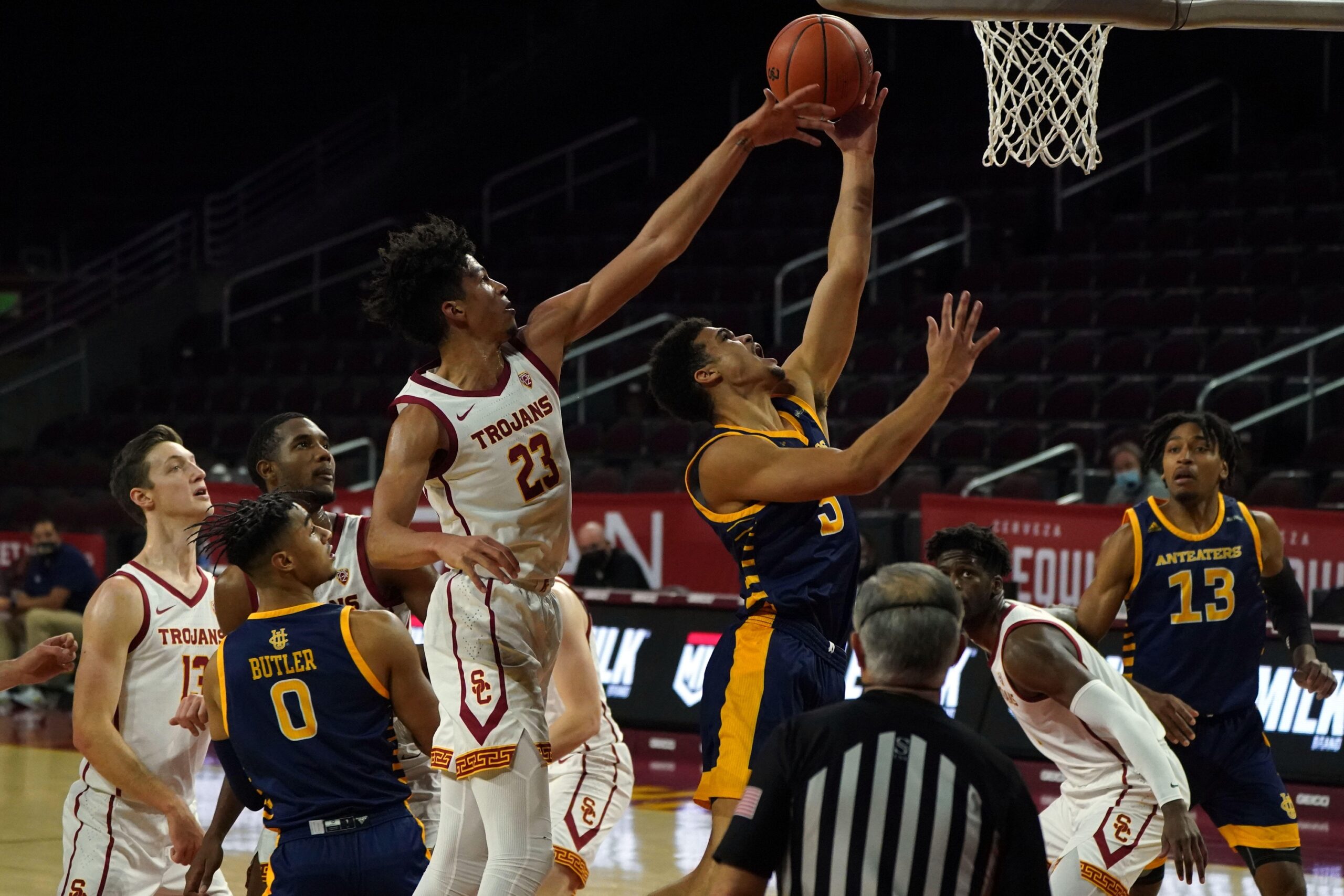  UC Irvine vs Cal Poly AI Prediction: Free CBB Betting Insights for Feb 12. Credit USA TODAY/IMAGN