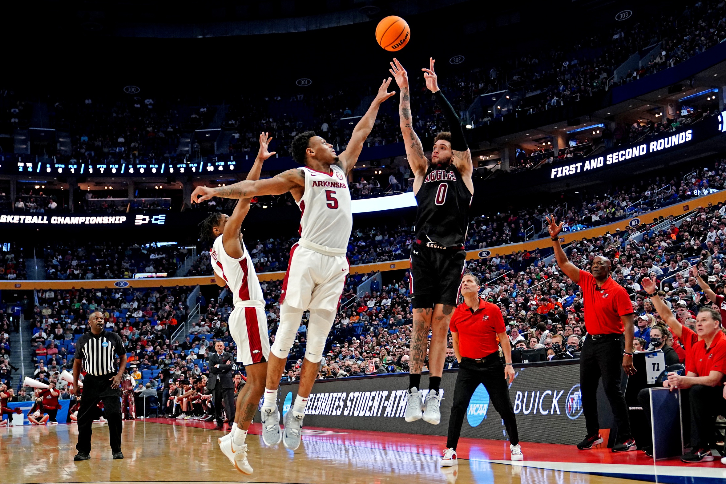  Western Kentucky vs New Mexico State AI Prediction: Free CBB Betting Insights for Jan 08. Credit USA TODAY/IMAGN