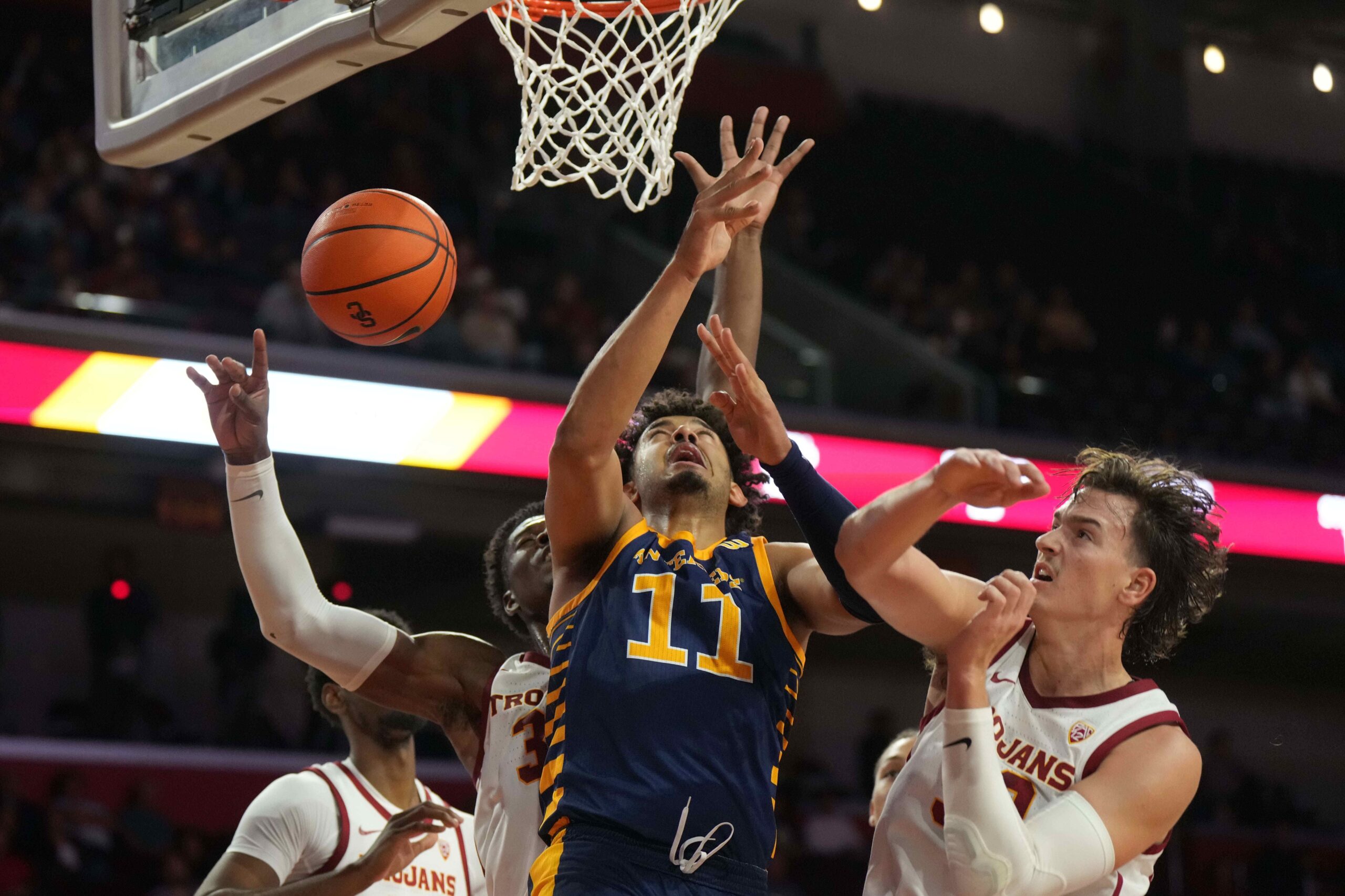  UC Irvine vs UC San Diego AI Prediction: Free CBB Betting Insights for Jan 24. Credit USA TODAY/IMAGN