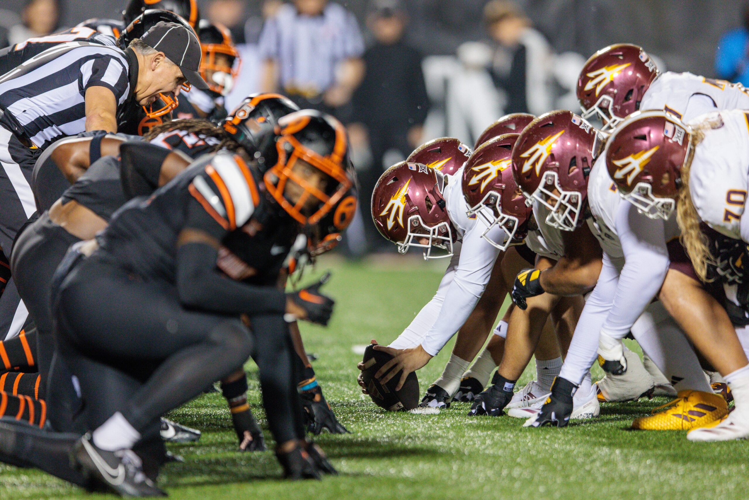 The Oklahoma State Cowboys travel to Autzen Stadium on September 6, 2025, to face the No. 7 Oregon Ducks in a midweek marquee showdown of physicality versus pace. Oregon enters as a hefty 28.5-point favorite, with the over/under set at 57.5, reflecting expectations of a dominant home performance but also acknowledging the potential for both offenses to find rhythm. Oklahoma State vs Oregon AI Prediction: Free CFB Betting Insights for Sep 06. Credit USA TODAY/IMAGN
