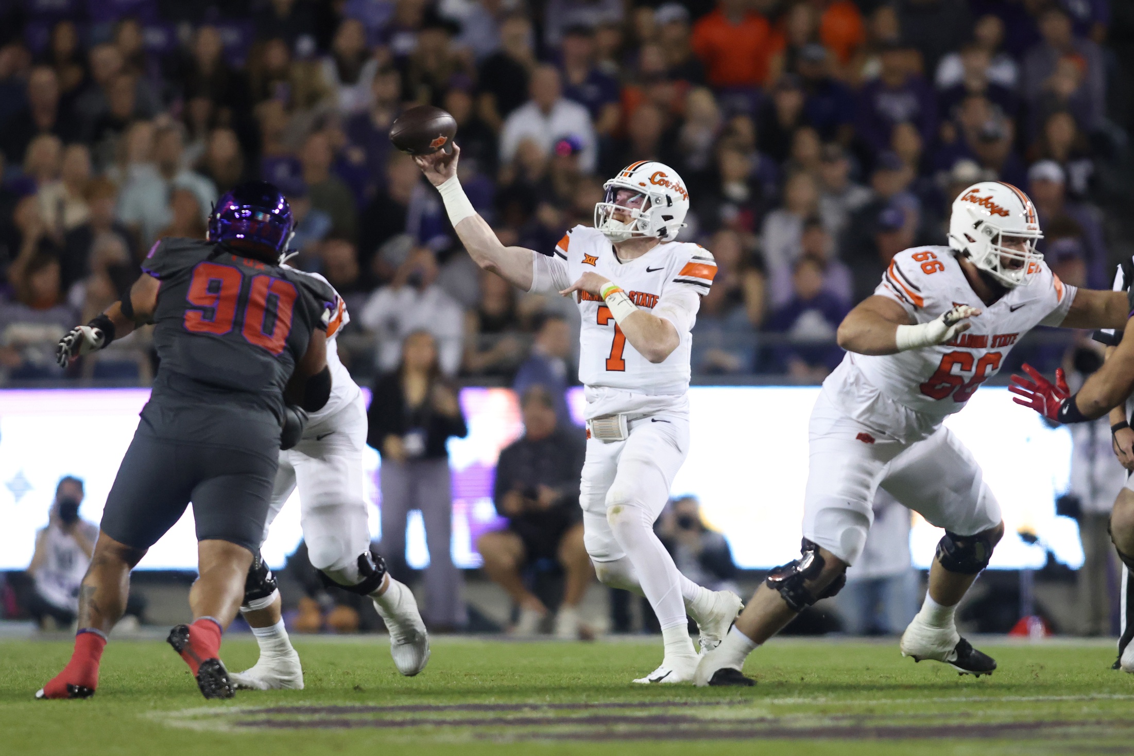  Cincinnati vs Oklahoma State AI Prediction: Free CFB Betting Insights for Oct 18. Credit USA TODAY/IMAGN