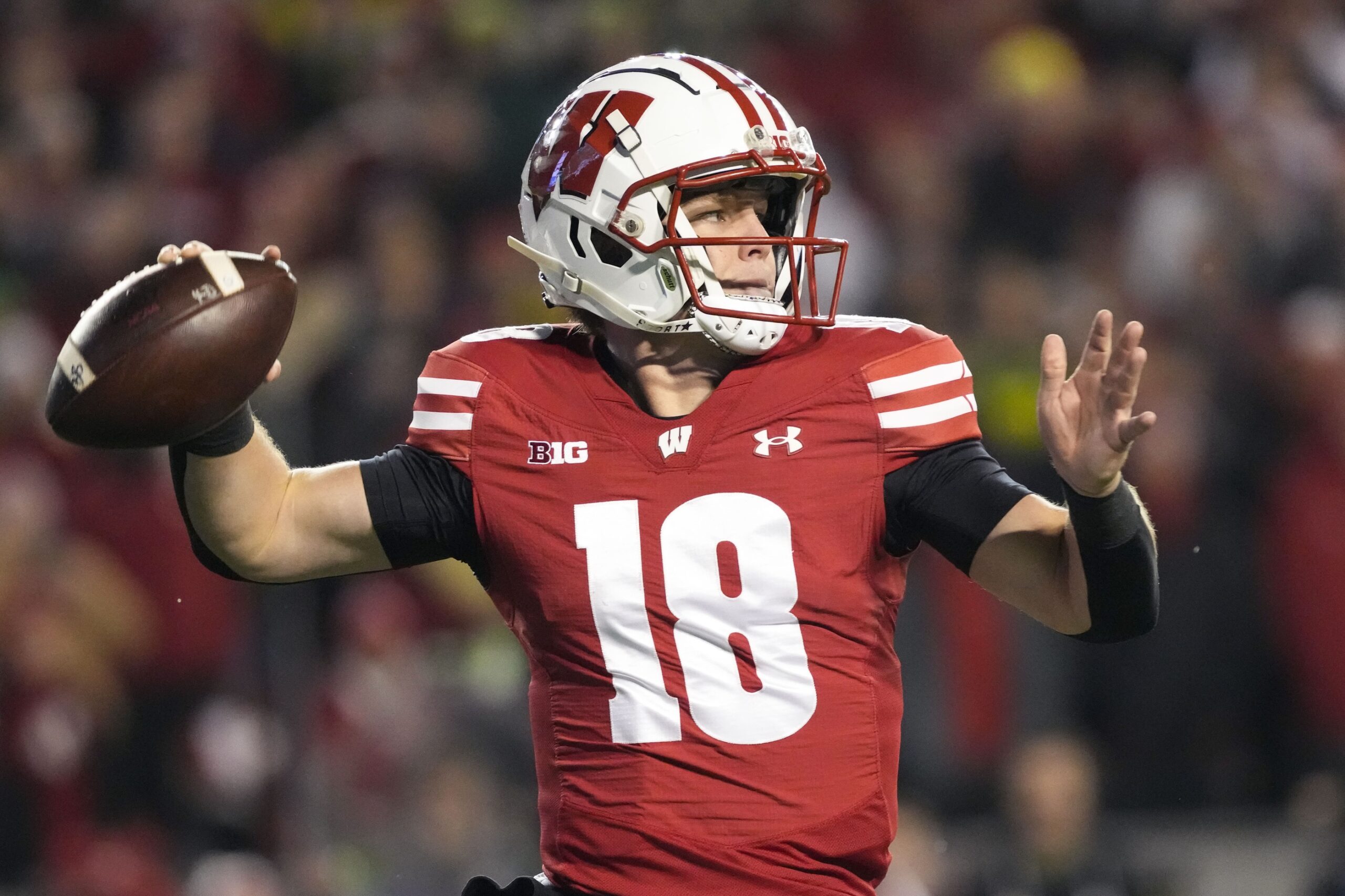 Wisconsin heads to Tuscaloosa on Saturday, September 13, 2025 (Bryant-Denny Stadium) for a marquee non-conference test against Alabama in the SEC’s first heavyweight home date of September. Early markets and matchup pages list the Tide as clear favorites, with books implying a multi-score spread and a mid-40s to low-50s total—shaping expectations for an efficiency-driven, field-position game more than a track meet. Wisconsin vs Alabama AI Prediction: Free CFB Betting Insights for Sep 13. Credit USA TODAY/IMAGN