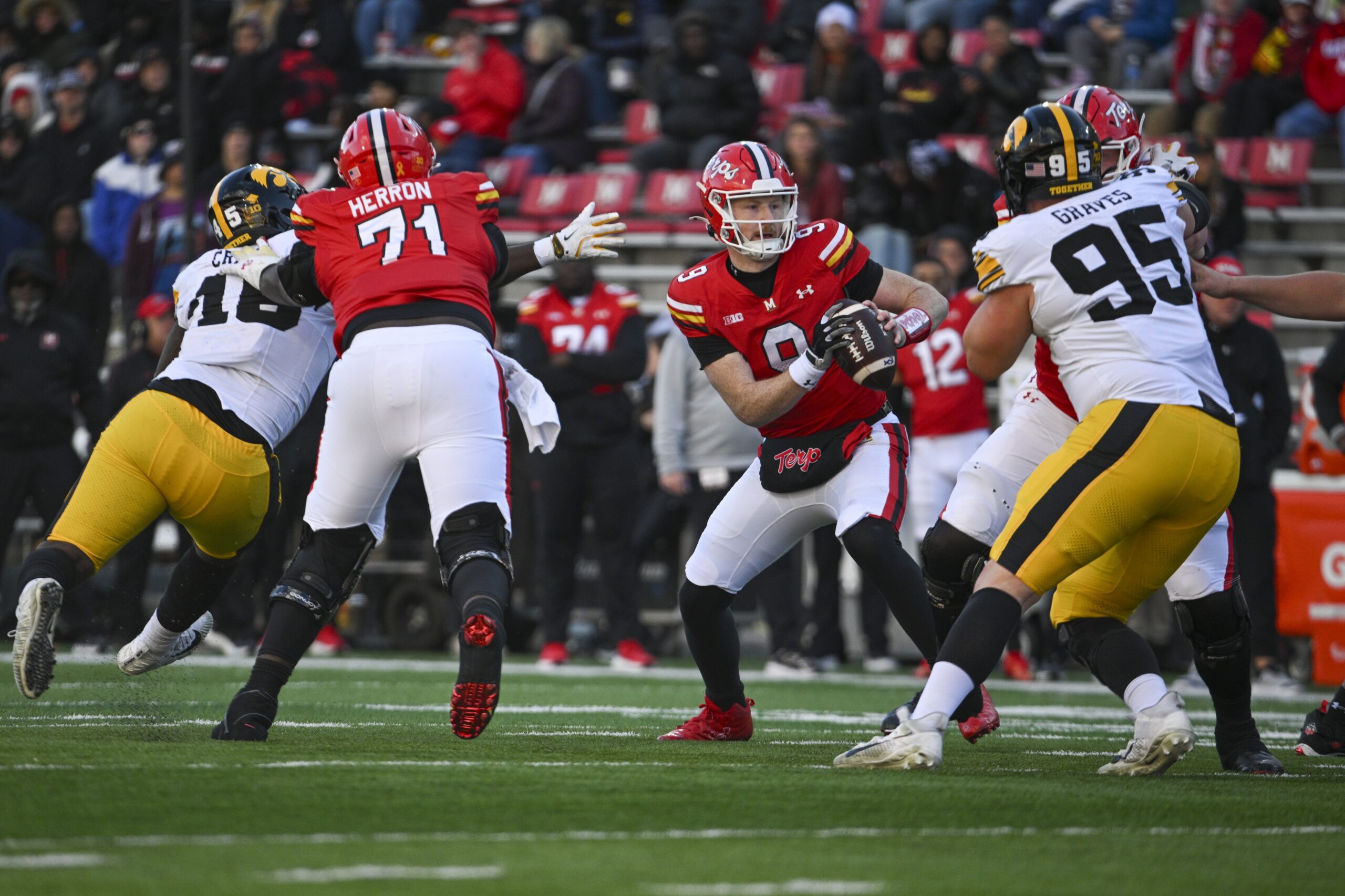 Michigan vs Maryland AI Prediction: Free CFB Betting Insights for Nov 22. Credit USA TODAY/IMAGN