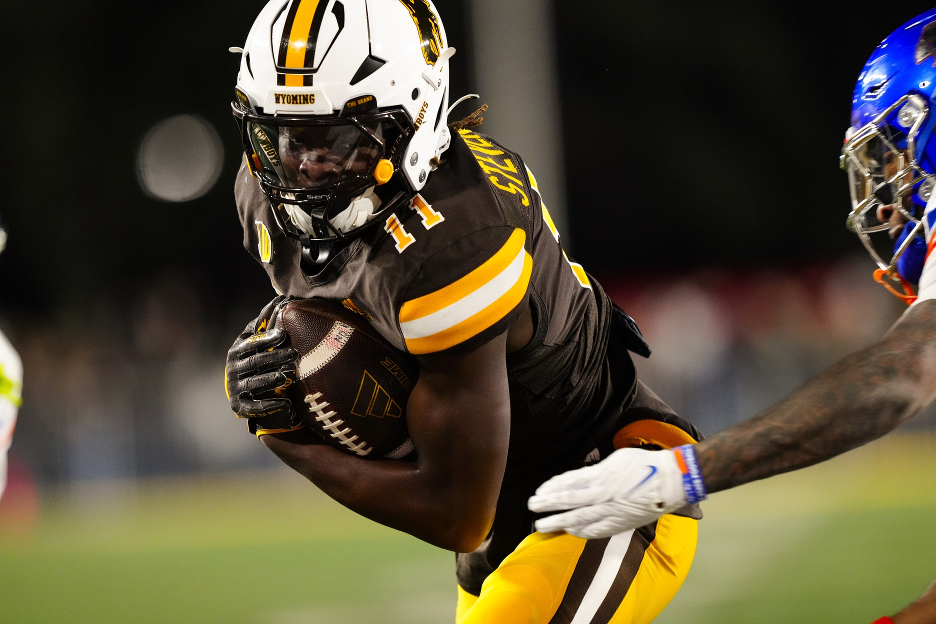  UNLV vs Wyoming AI Prediction: Free CFB Betting Insights for Oct 04. Credit USA TODAY/IMAGN