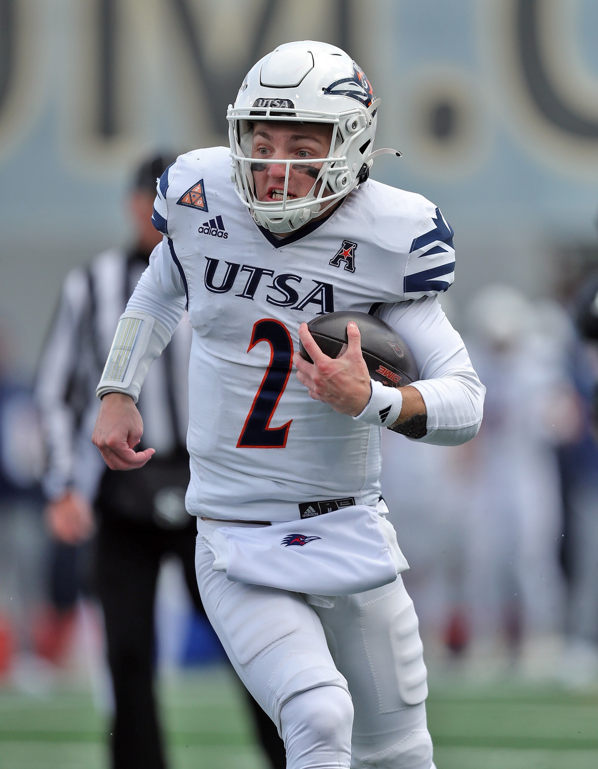  Army vs UTSA AI Prediction: Free CFB Betting Insights for Nov 28. Credit USA TODAY/IMAGN