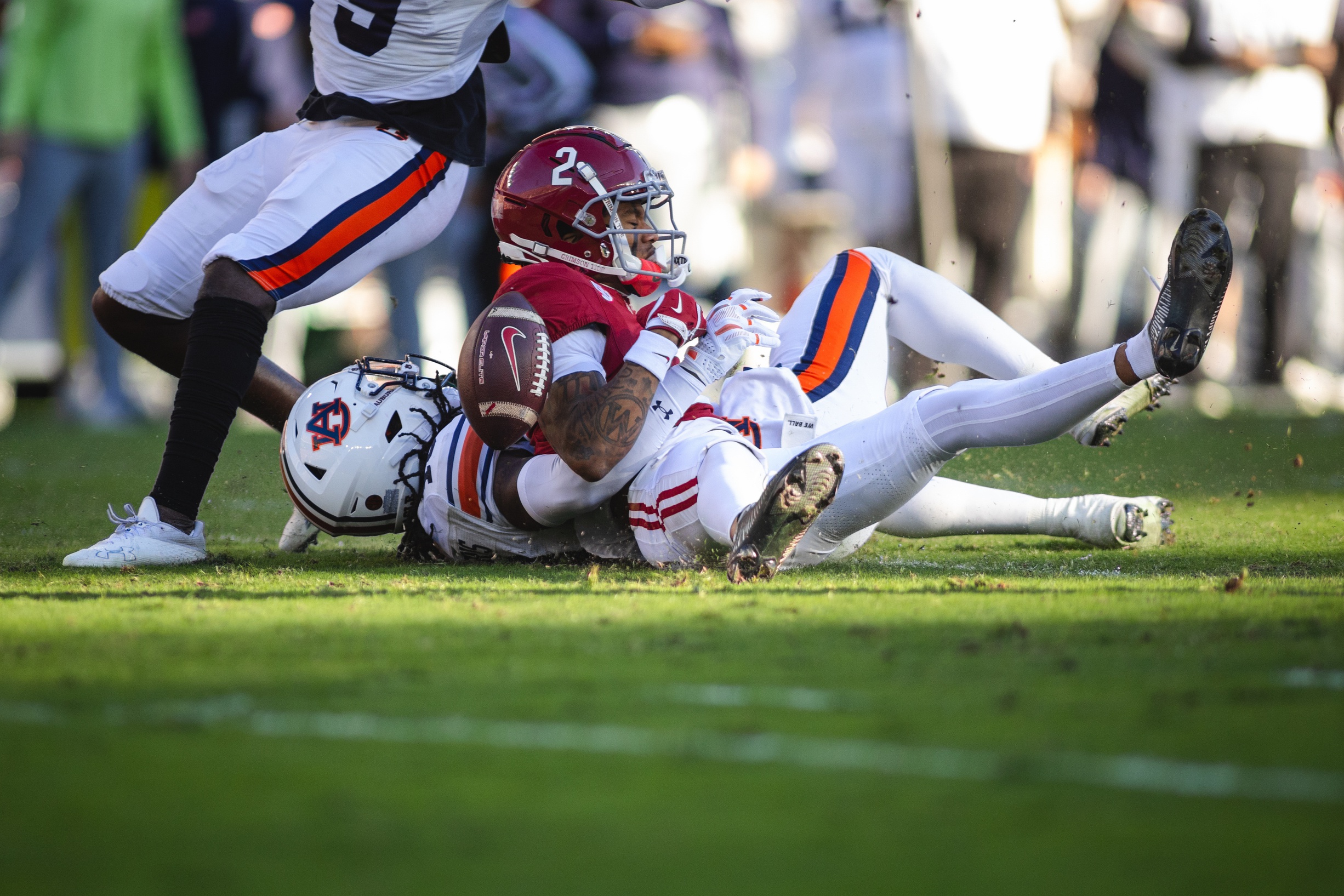 Auburn welcomes in-state visitor South Alabama to Jordan–Hare Stadium on Saturday, September 13, 2025, in the first-ever meeting between the programs, with the Tigers entering ranked and favored after a season-opening road win at Baylor and a comfortable home victory the following week. The Jaguars make the short trip from Mobile under a new staff following Kane Wommack’s 2024 departure, seeking a statement performance against an SEC opponent in a game books project as Auburn by multiple scores with a mid-range total. South Alabama vs Auburn AI Prediction: Free CFB Betting Insights for Sep 13. Credit USA TODAY/IMAGN