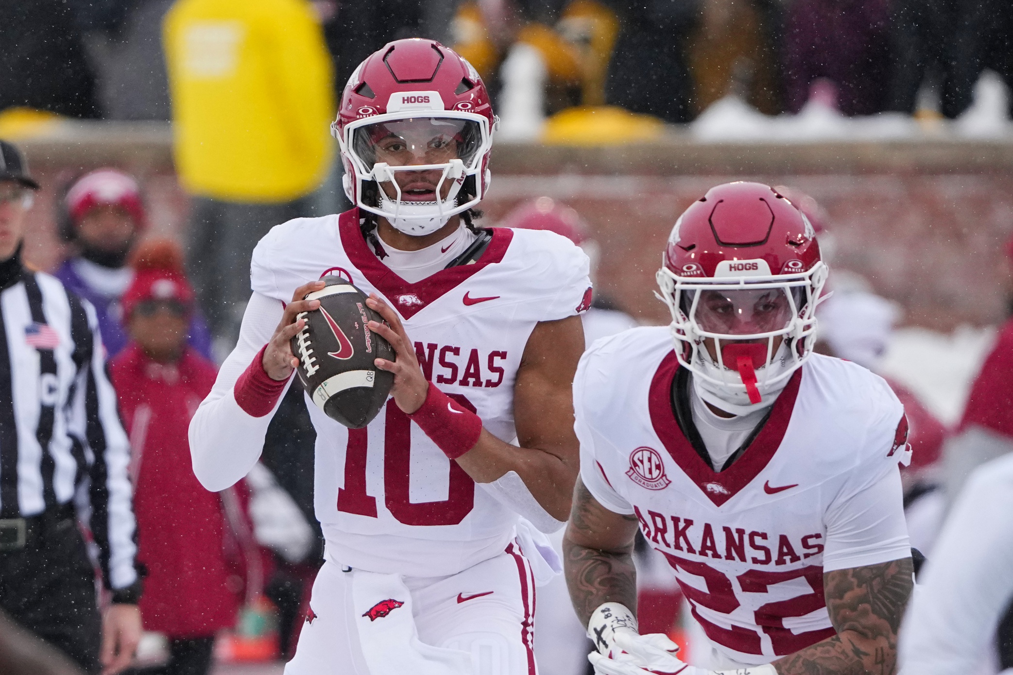 Notre Dame vs Arkansas AI Prediction: Free CFB Betting Insights for Sep 27. Credit USA TODAY/IMAGN