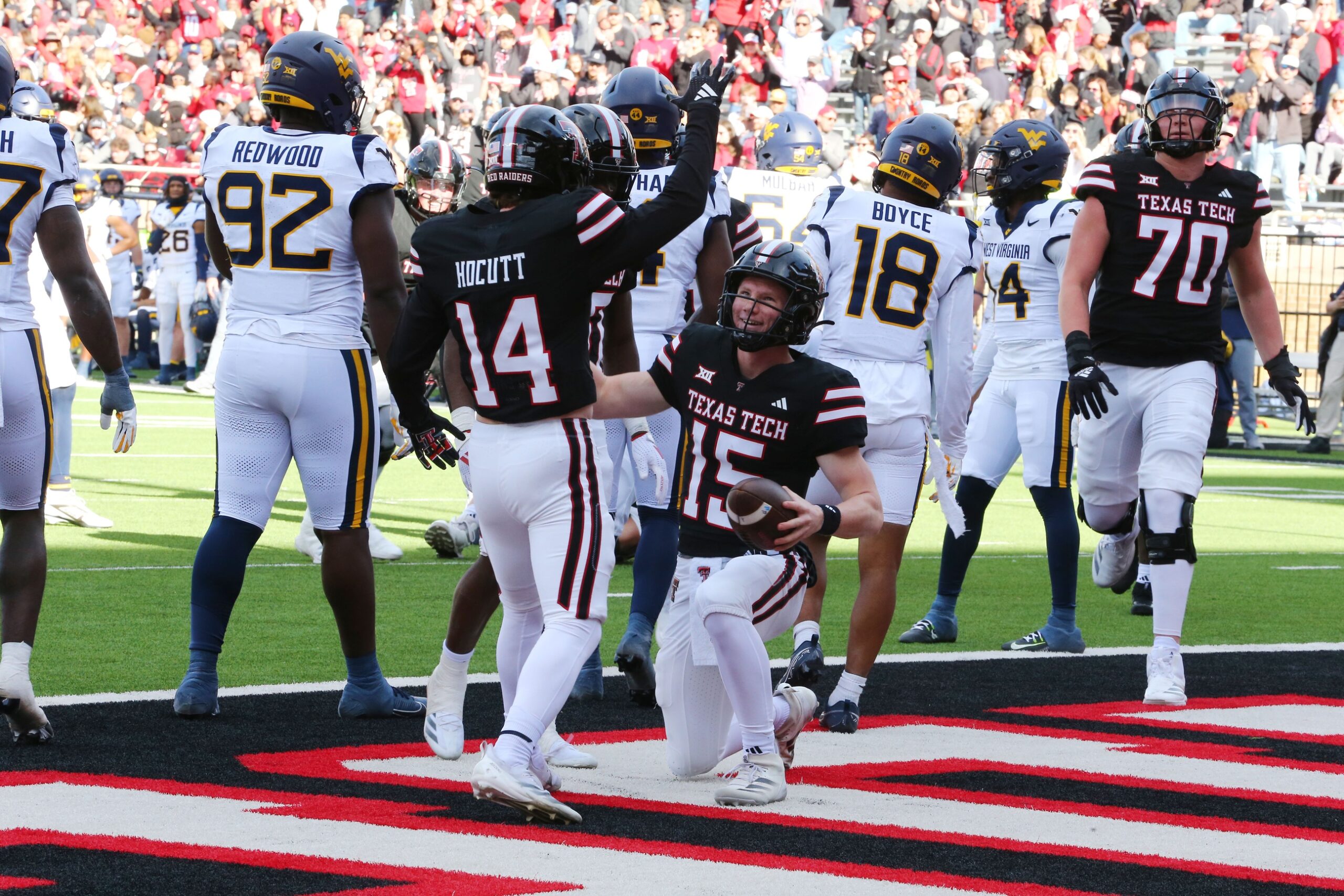 The Kent State Golden Flashes travel to Lubbock on September 6, 2025, to face the Texas Tech Red Raiders in a non-conference battle that pits a rebuilding MAC program against one of the Big 12’s nationally ranked powers. Texas Tech is listed as a 48.5-point favorite with the total at 59.5, reflecting expectations of a blowout and fireworks from an offense that scored 67 points in its opener. Kent State vs Texas Tech AI Prediction: Free CFB Betting Insights for Sep 06. Credit USA TODAY/IMAGN
