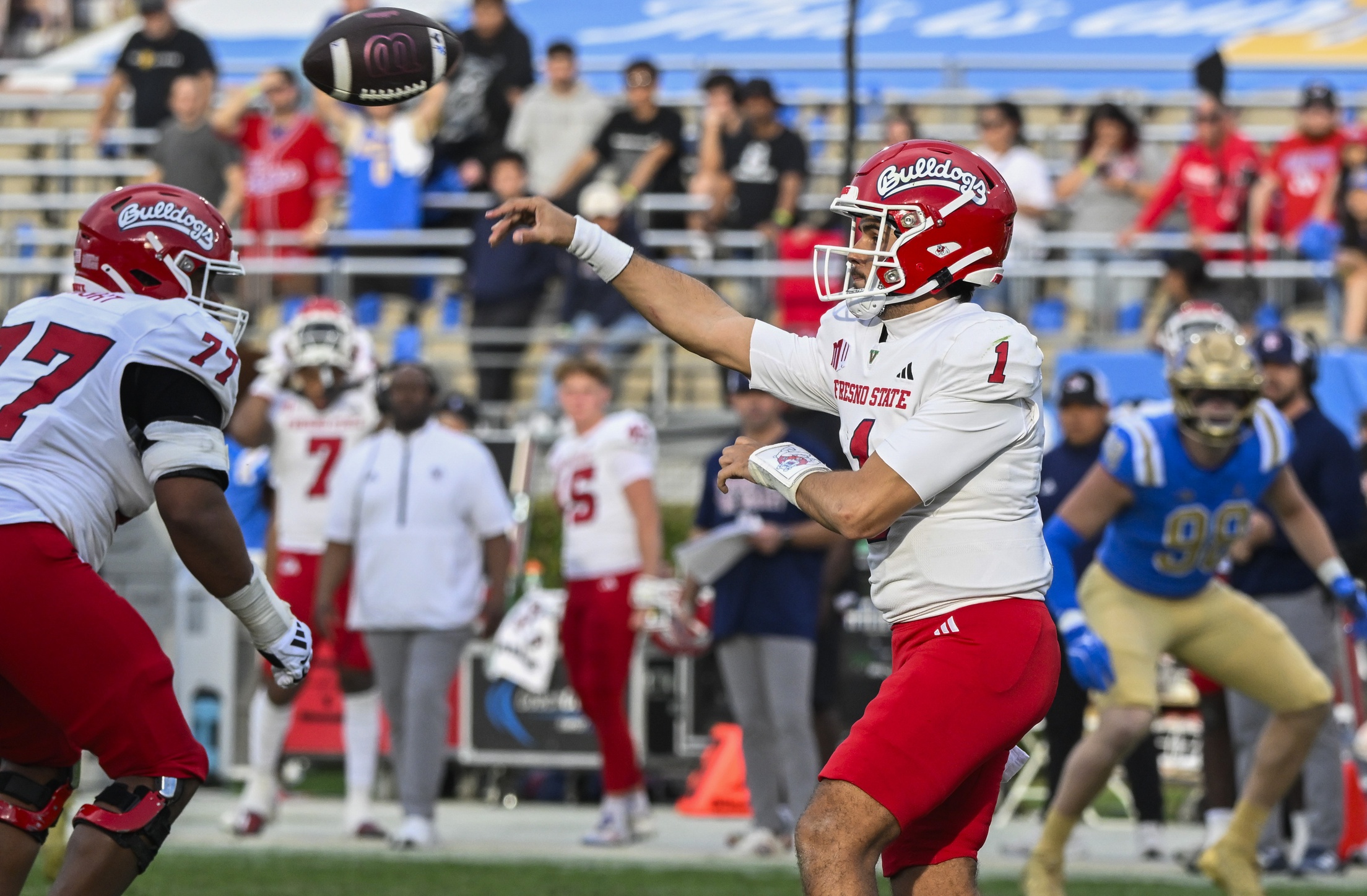  Wyoming vs Fresno State AI Prediction: Free CFB Betting Insights for Nov 15. Credit USA TODAY/IMAGN